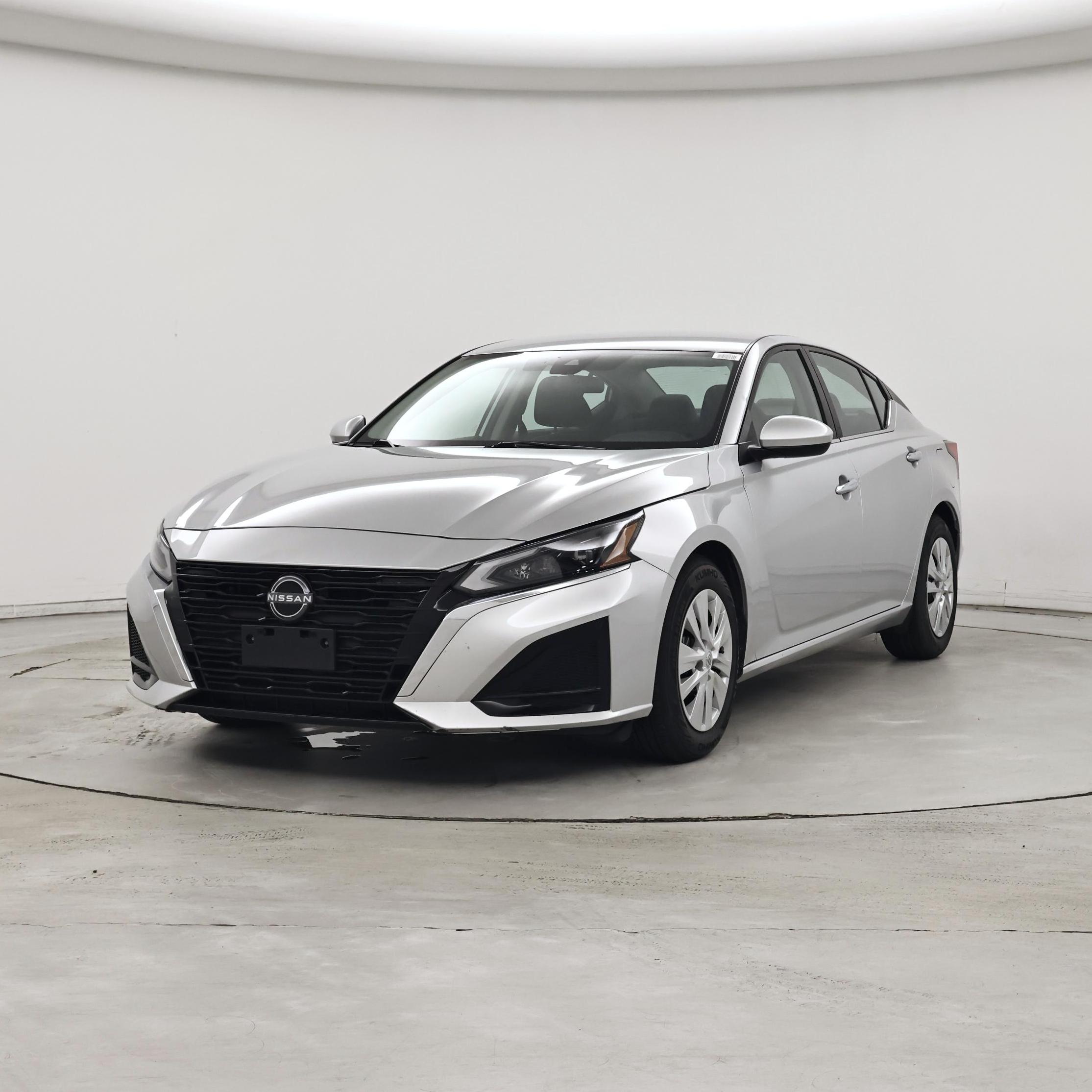 Thumbnail: 2023 Nissan Altima - 4