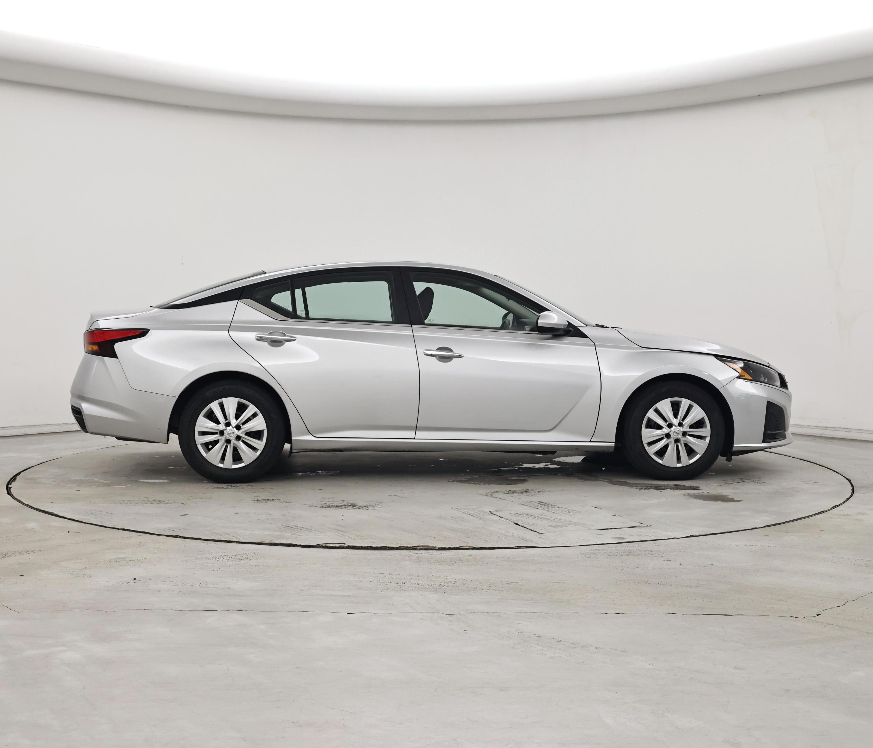 Thumbnail: 2023 Nissan Altima - 7