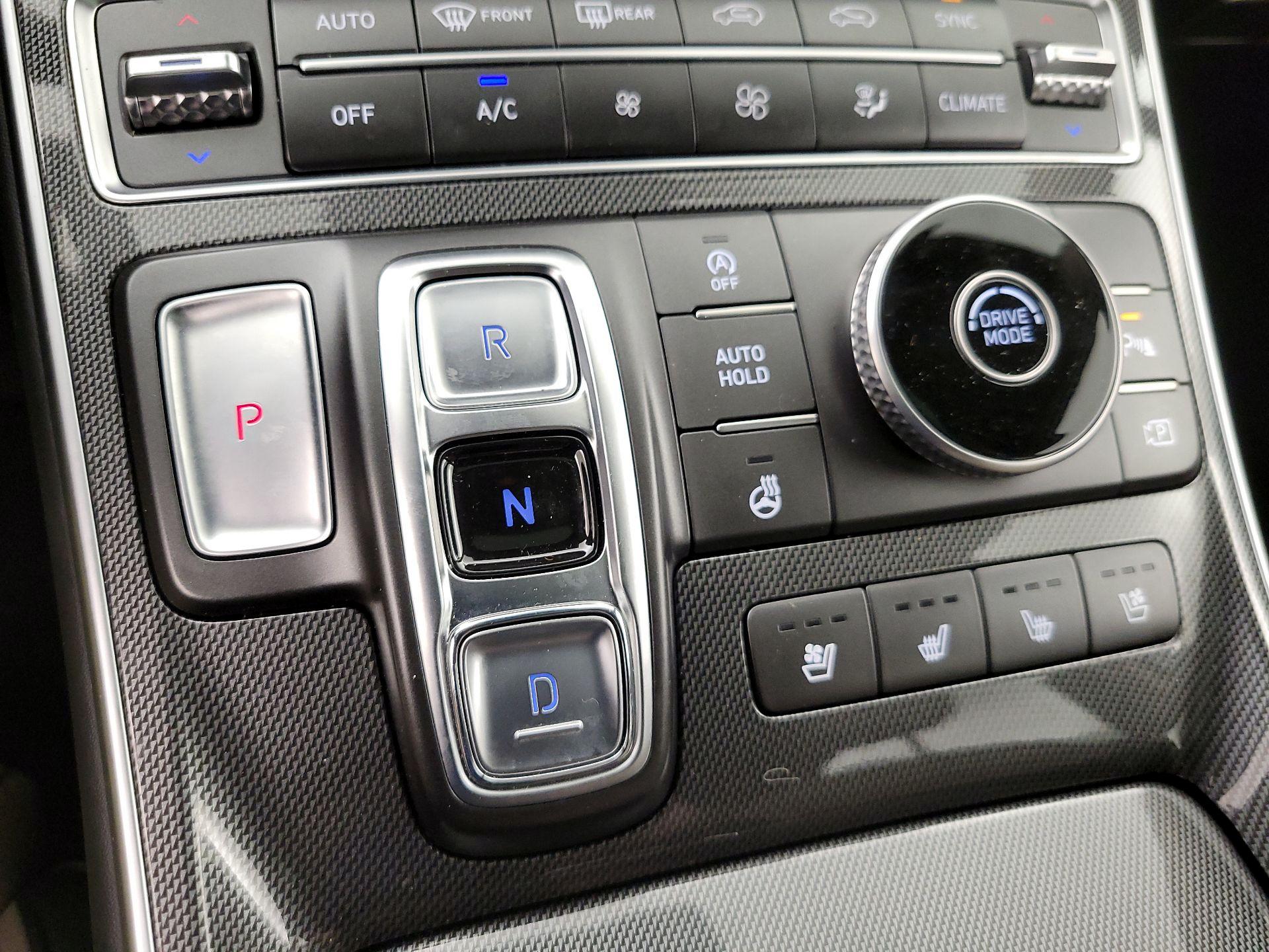Thumbnail: 2021 Hyundai Santa Fe - 18