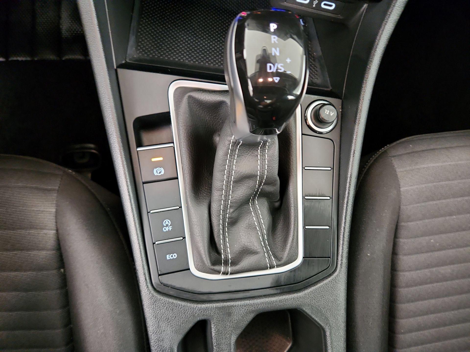 Thumbnail: 2025 Volkswagen Jetta - 15