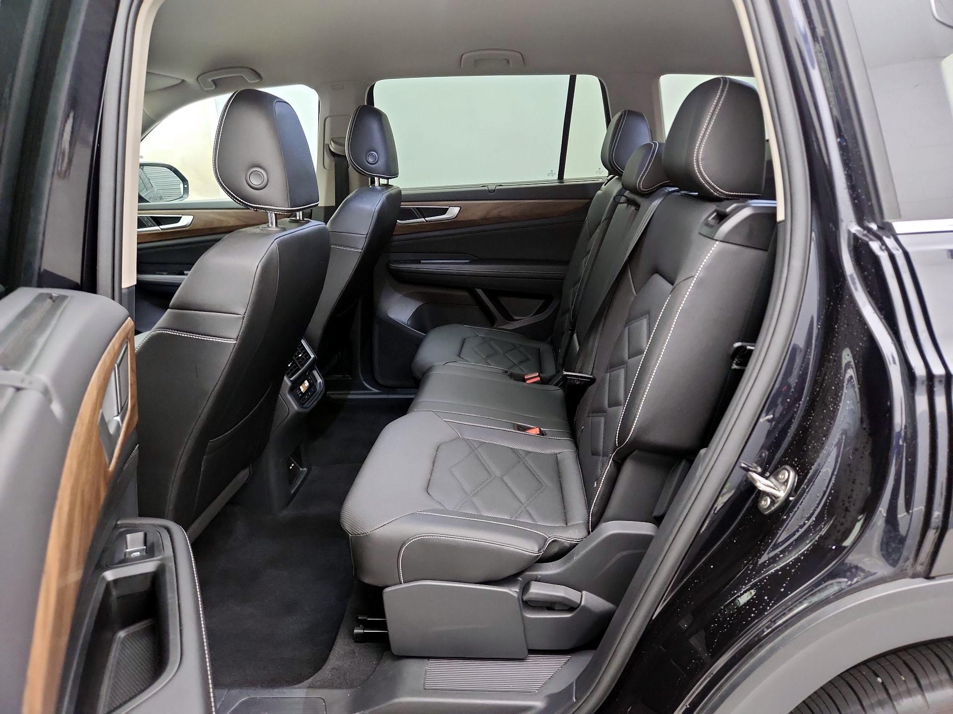 Thumbnail: 2025 Volkswagen Atlas - 19
