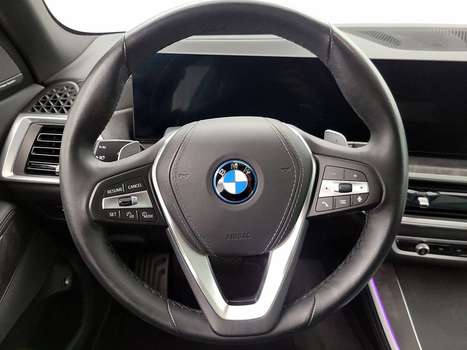 Thumbnail: 2025 BMW X5 - 10