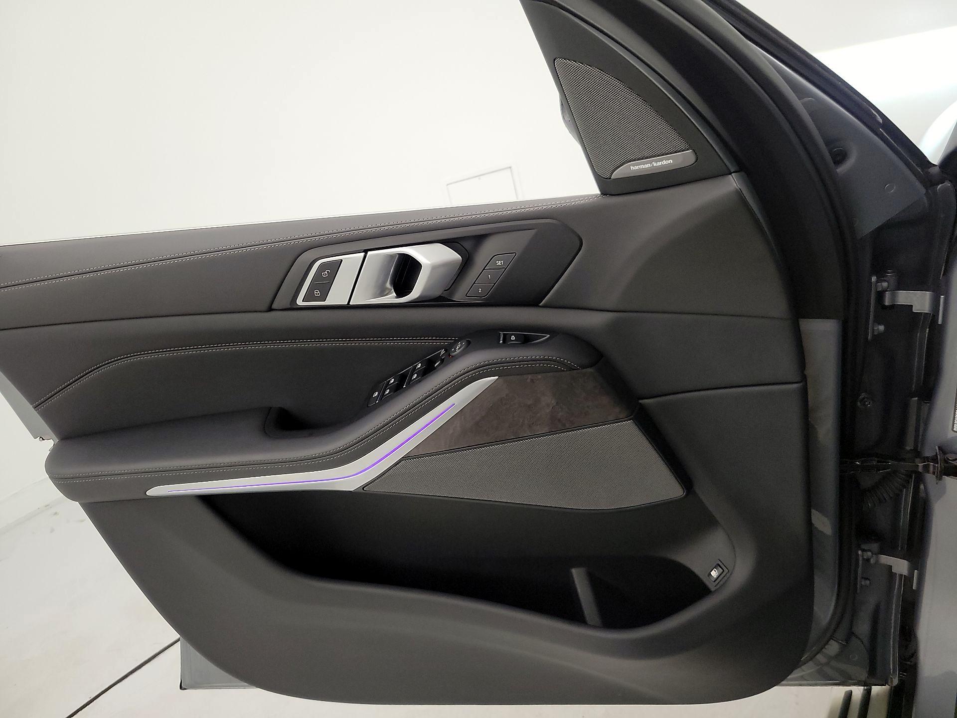 Thumbnail: 2025 BMW X5 - 12