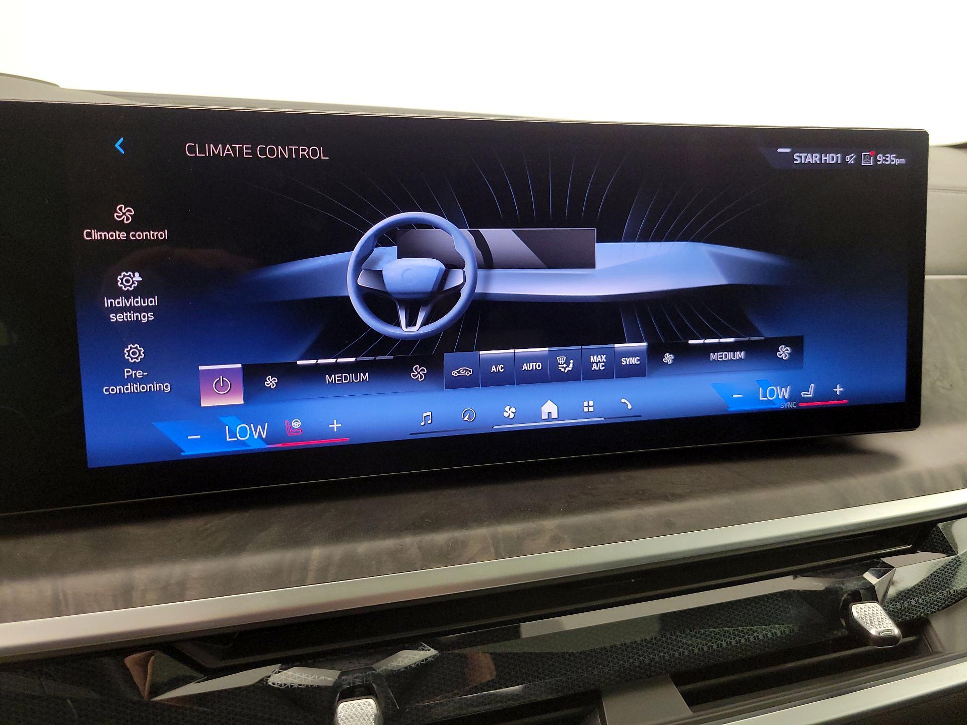Thumbnail: 2025 BMW X5 - 17