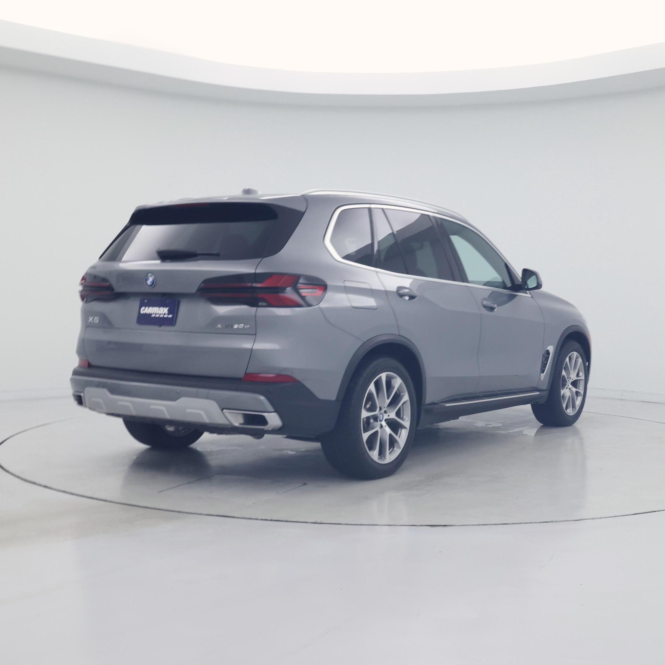 Thumbnail: 2025 BMW X5 - 8