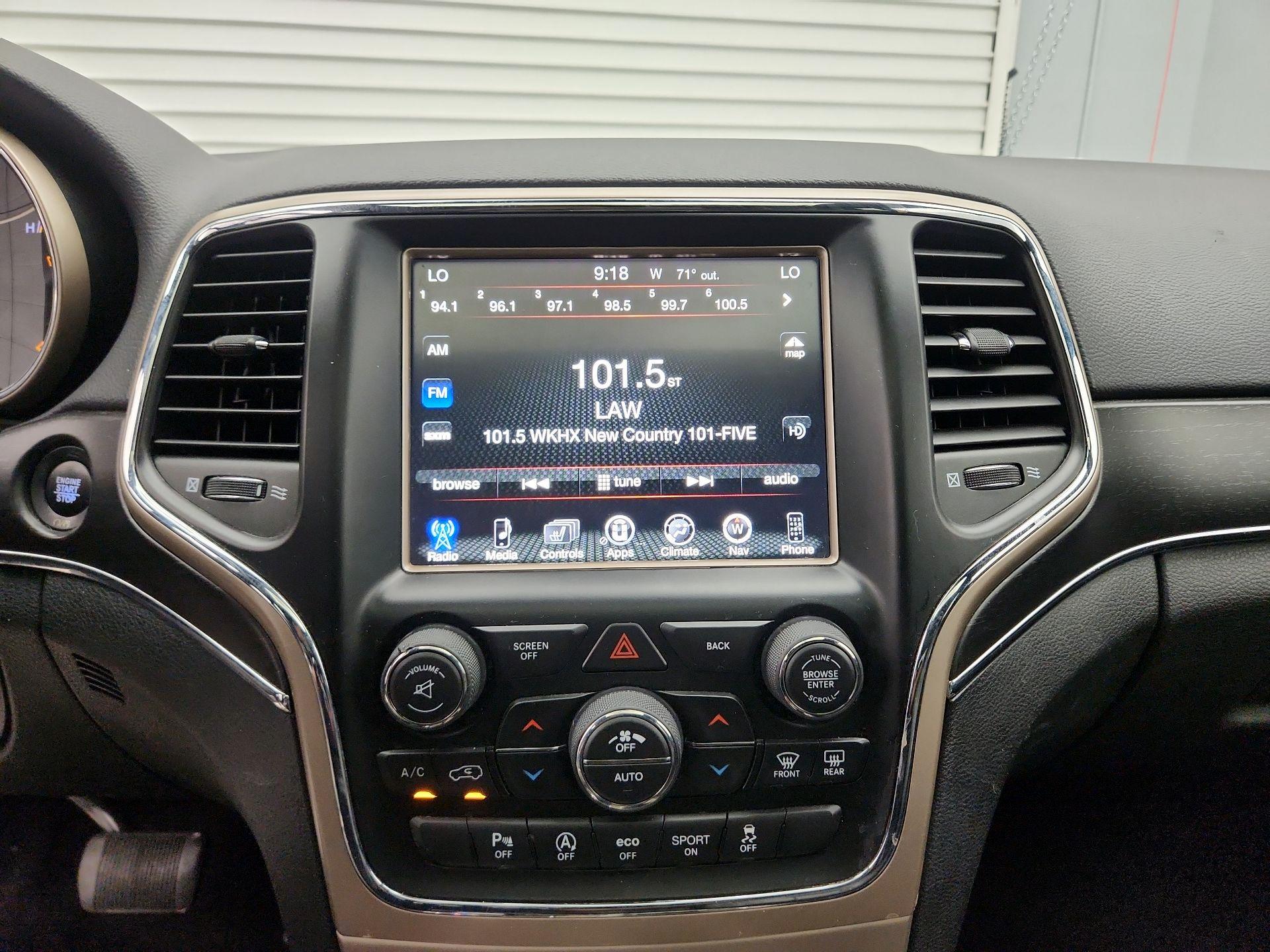 Thumbnail: 2017 Jeep Grand Cherokee - 16