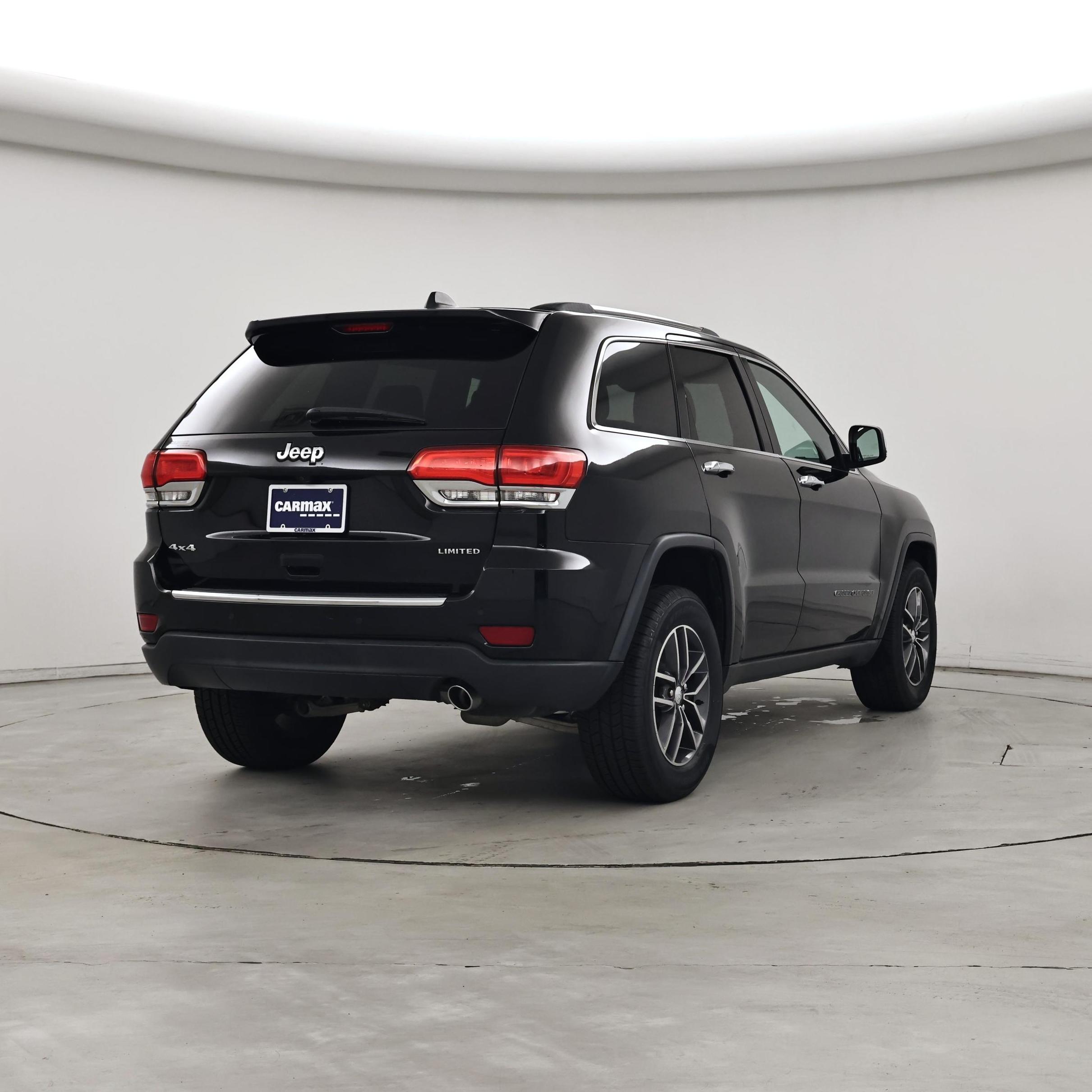 Thumbnail: 2017 Jeep Grand Cherokee - 8