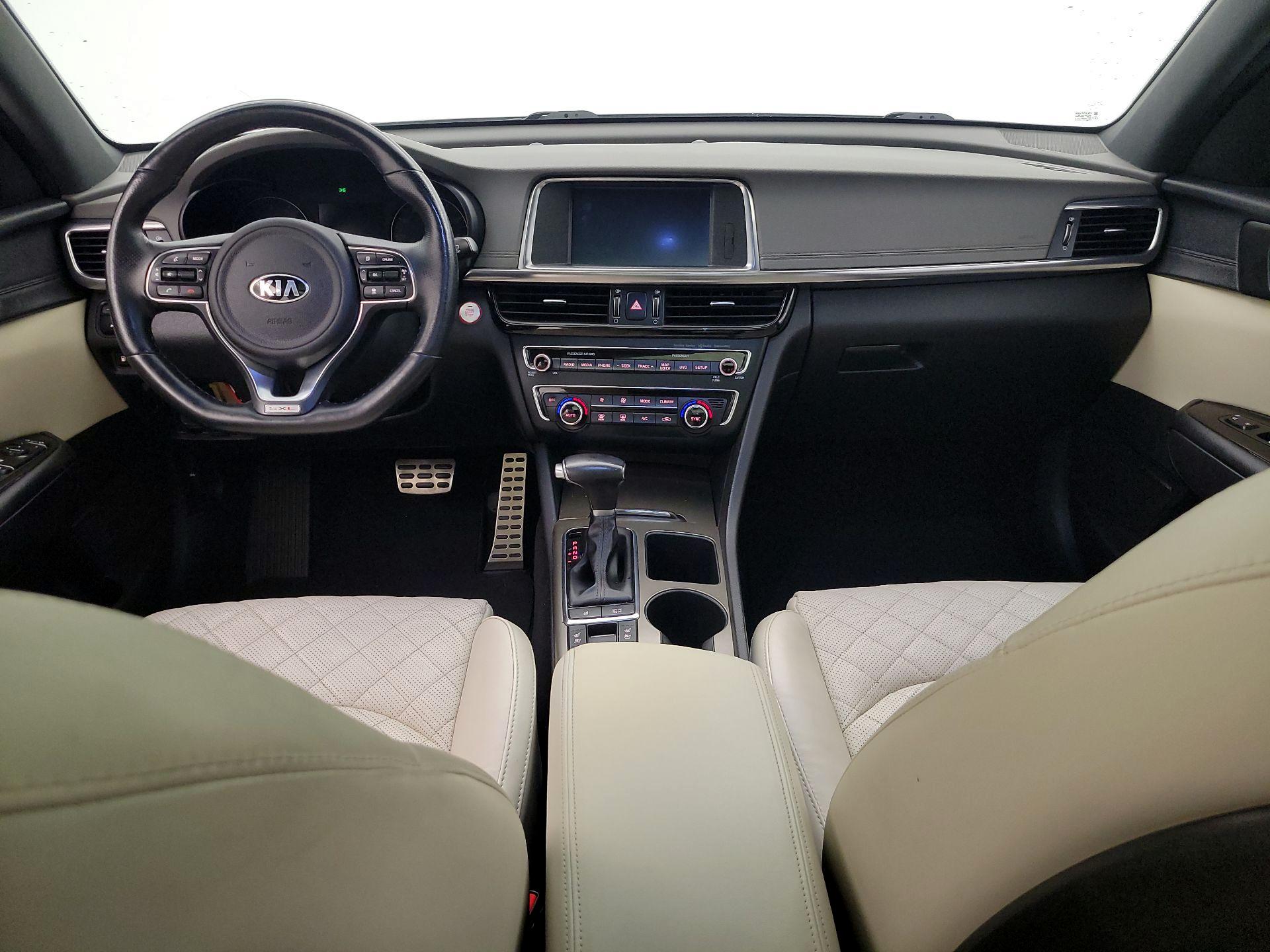 Thumbnail: 2016 Kia Optima - 9