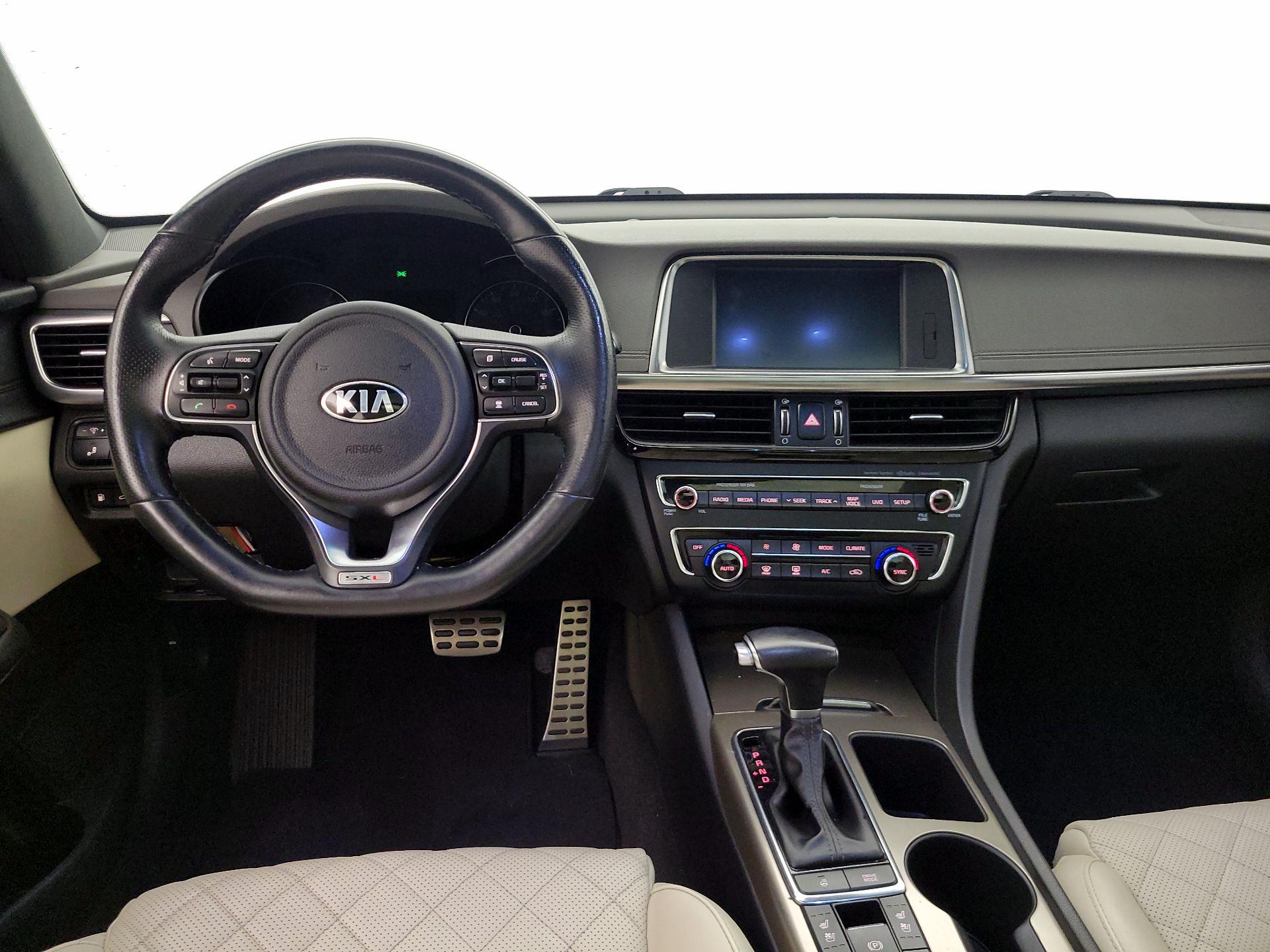 Thumbnail: 2016 Kia Optima - 10