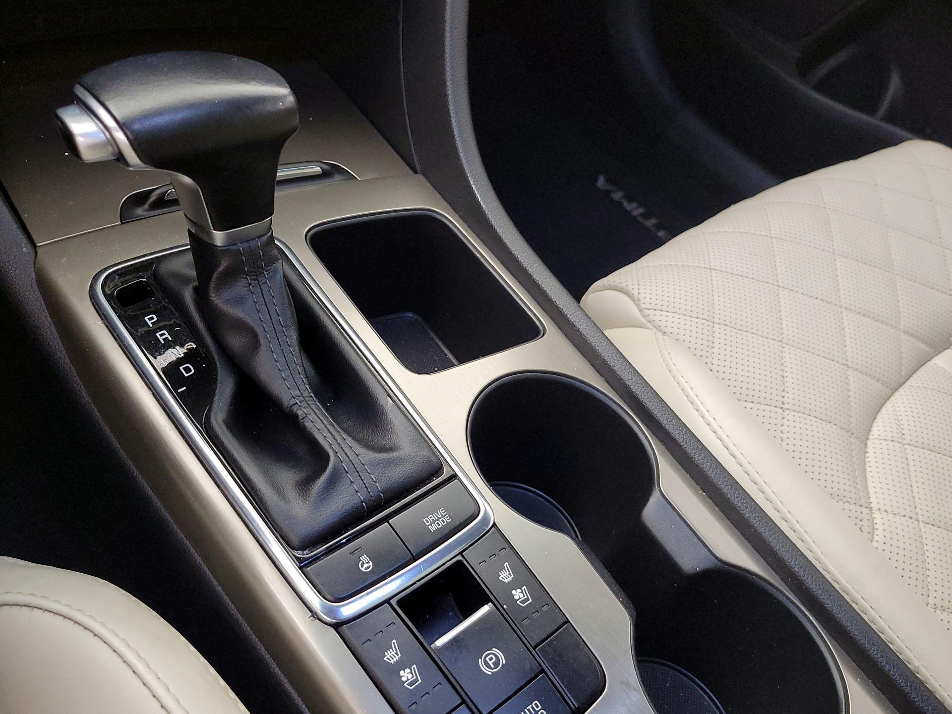 Thumbnail: 2016 Kia Optima - 18