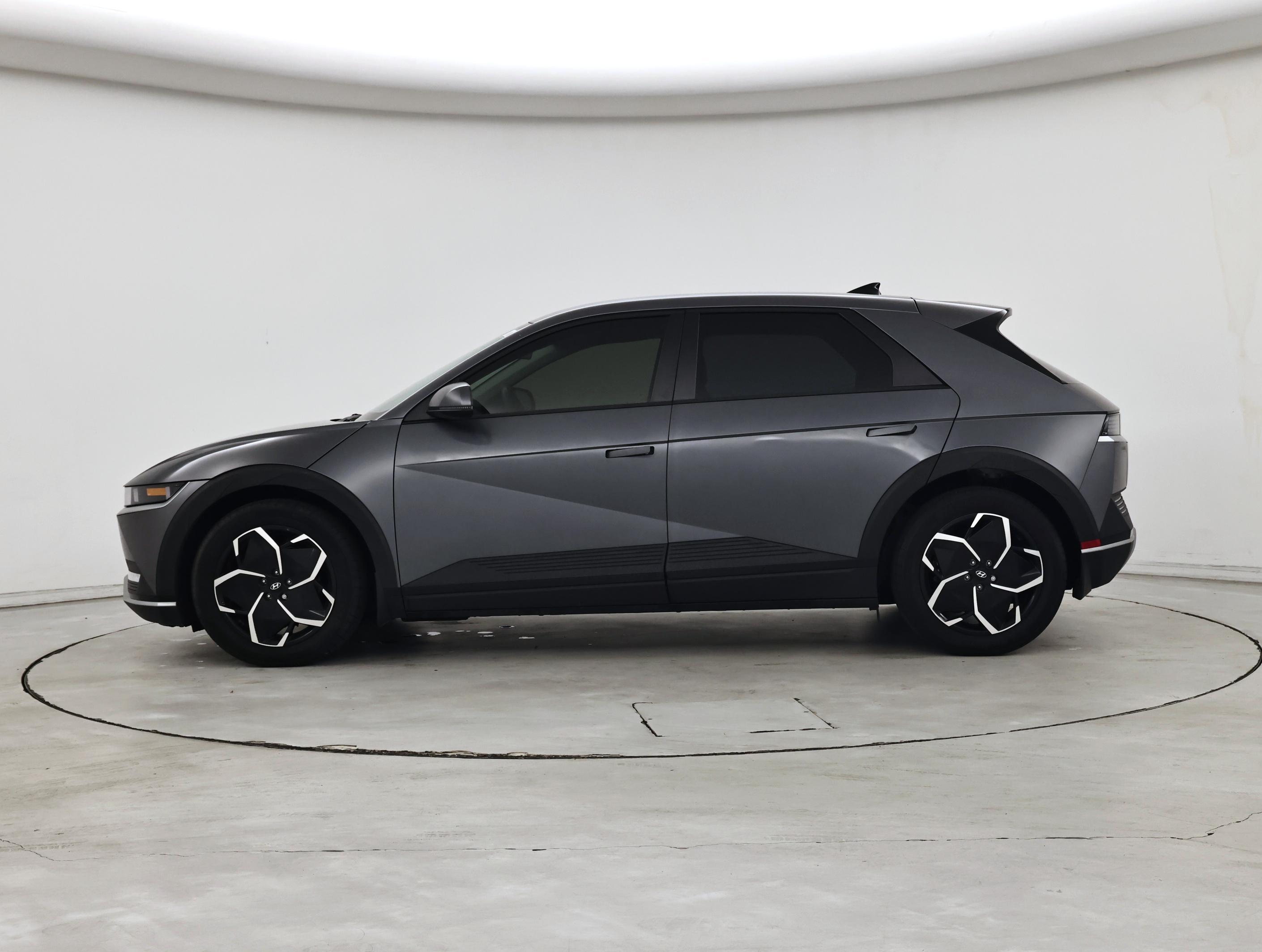 Thumbnail: 2024 Hyundai Ioniq 5 - 3