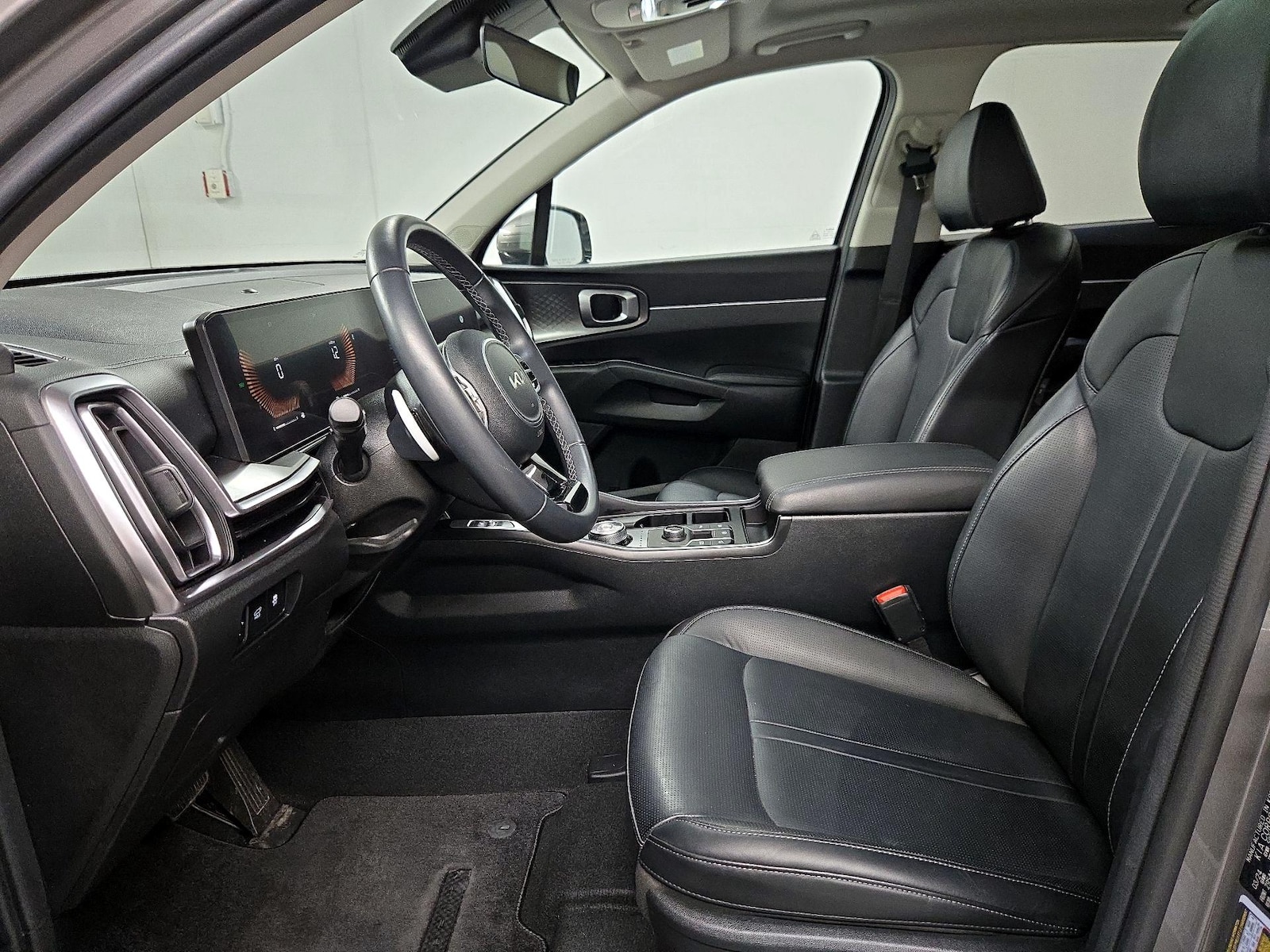 2025 Kia Sorento EX Hybrid - Photo 12