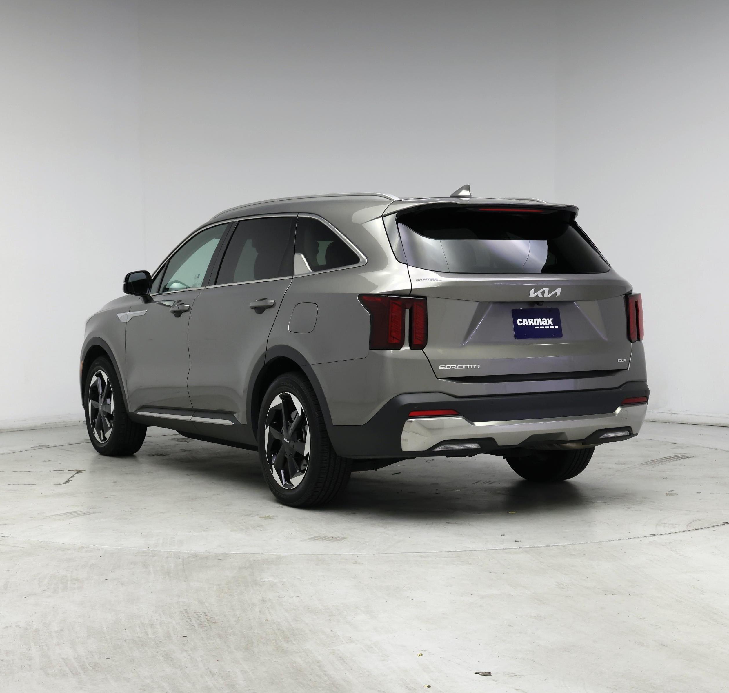 Thumbnail: 2025 Kia Sorento - 2