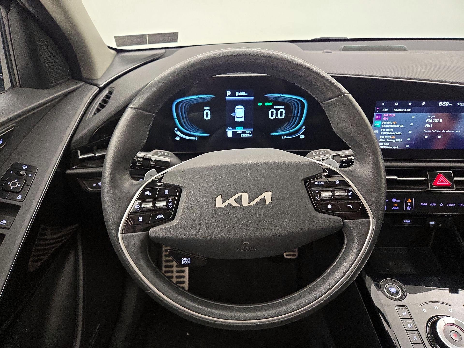 Thumbnail: 2023 Kia Niro - 10