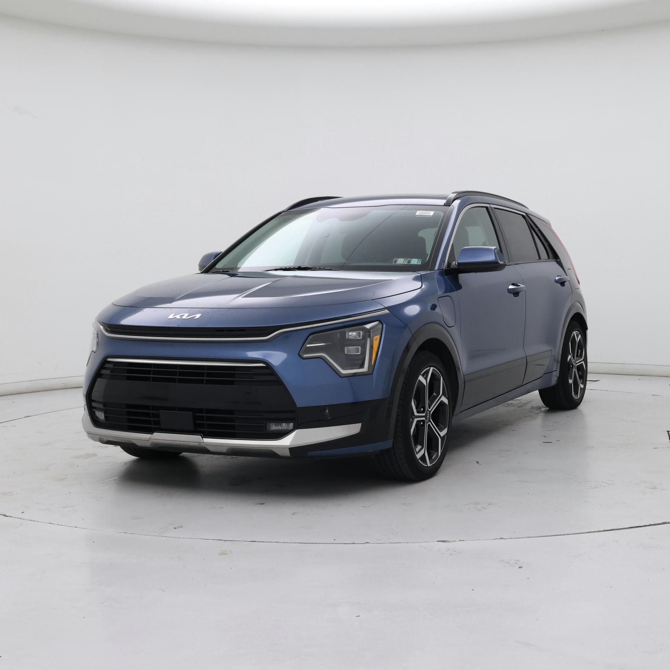 Thumbnail: 2023 Kia Niro - 4