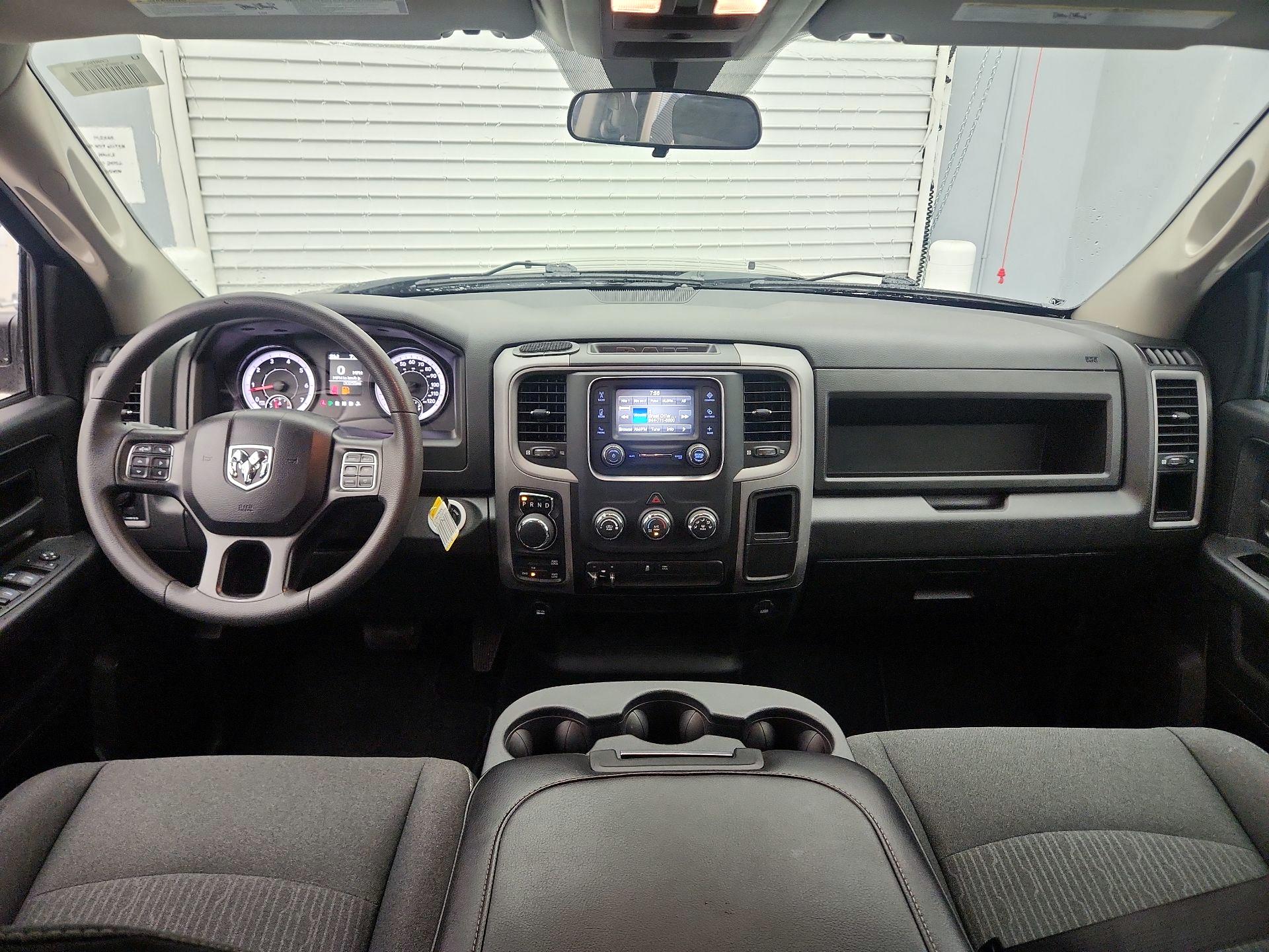 Thumbnail: 2021 RAM 1500 Classic - 9