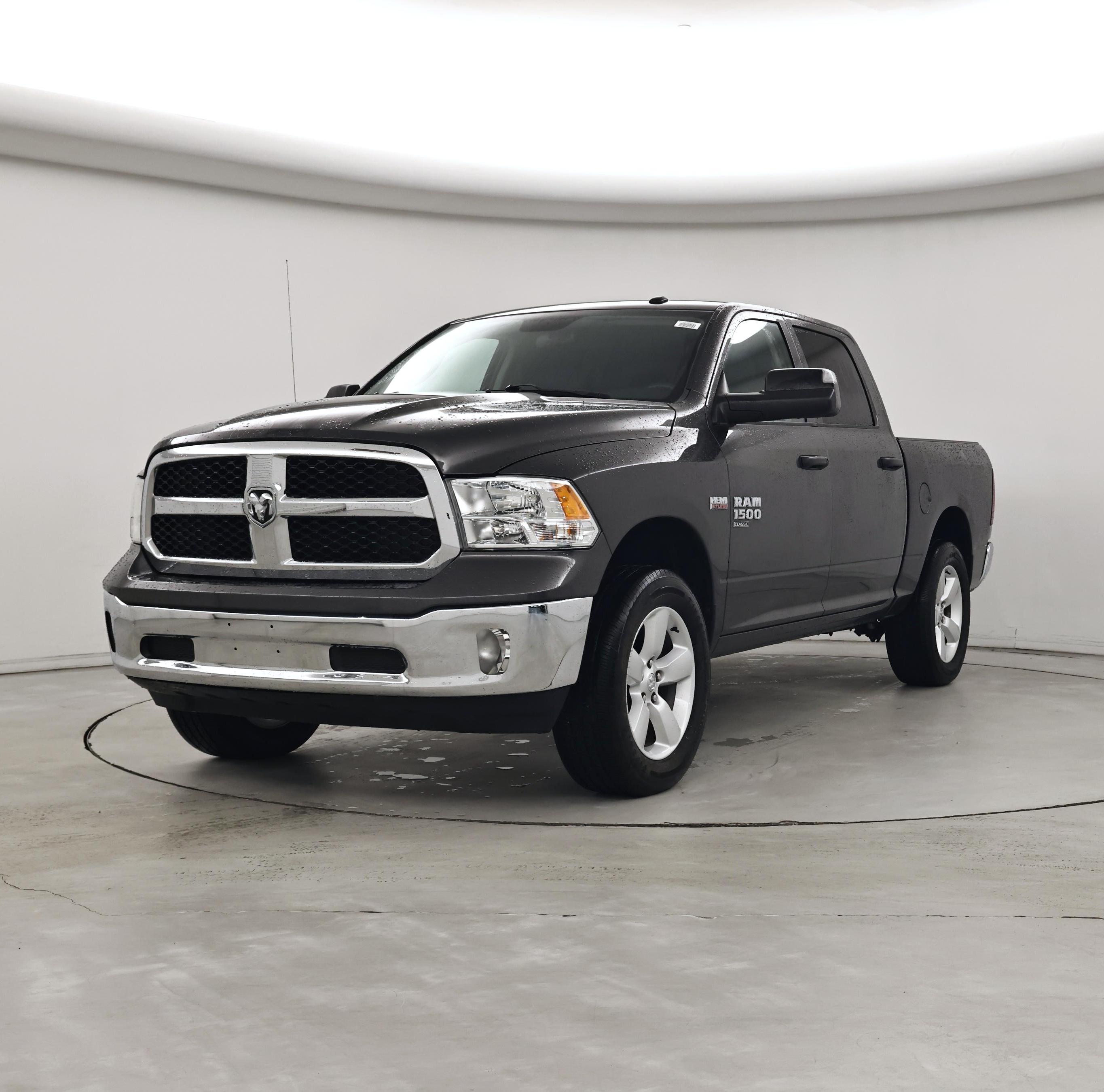 Thumbnail: 2021 RAM 1500 Classic - 4
