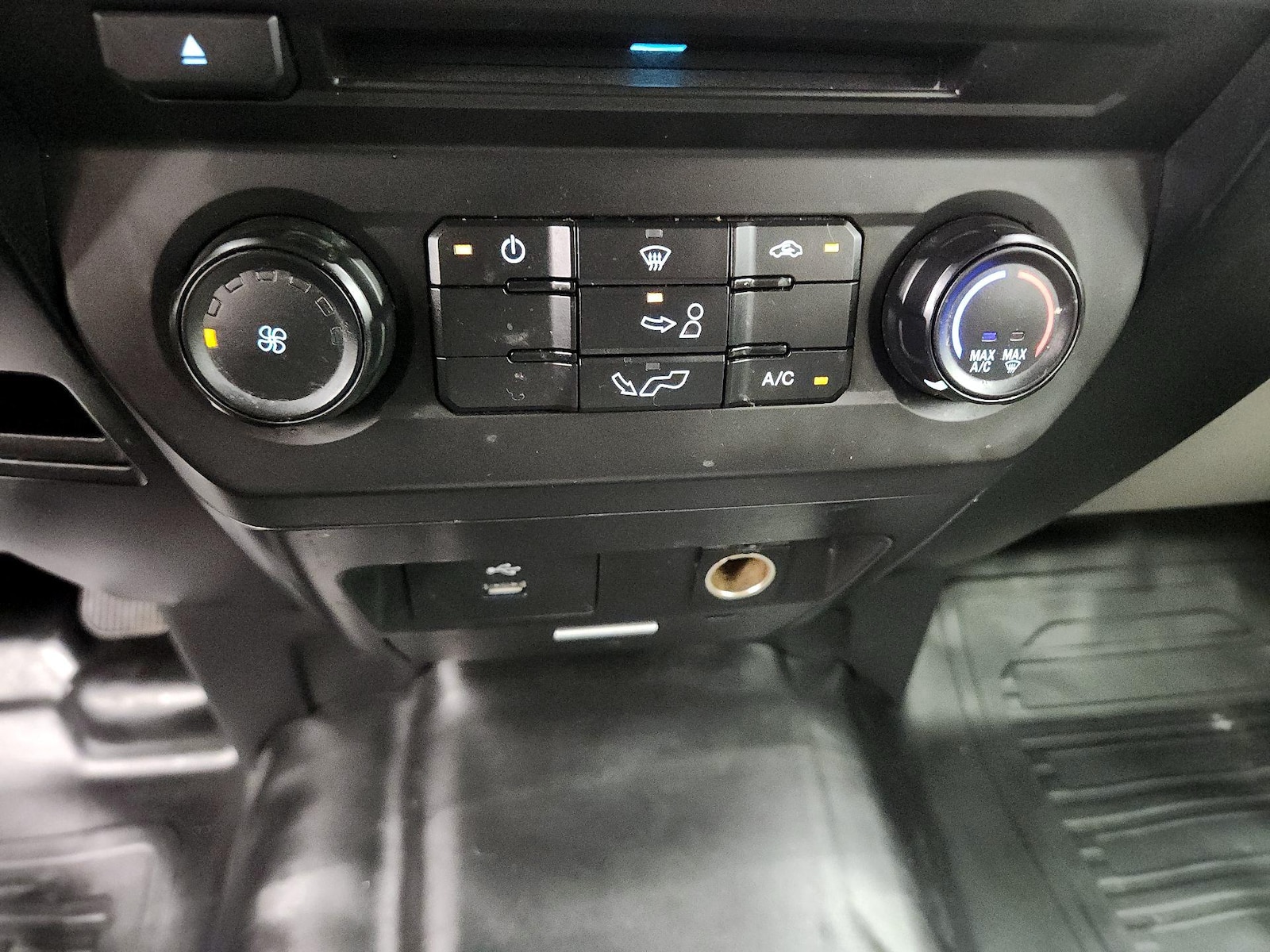 2017 Ford F-150 XL - Photo 16