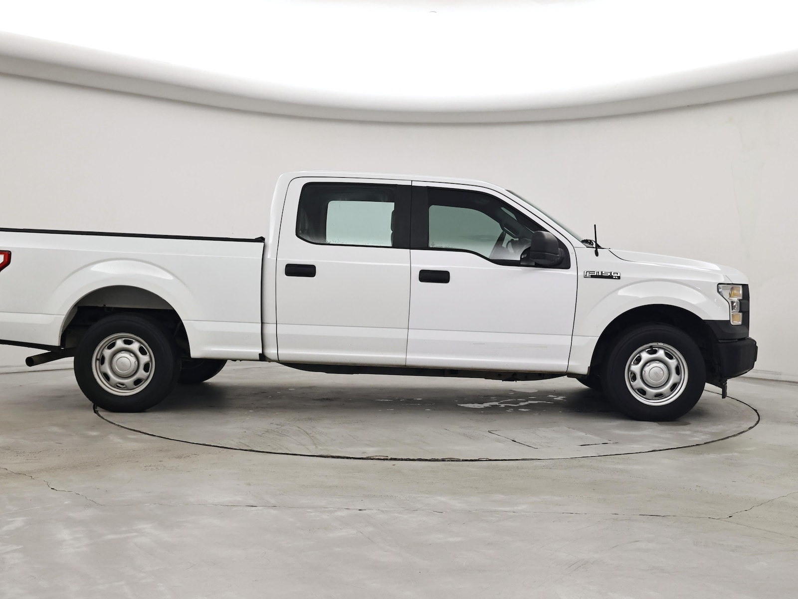 2017 Ford F-150 XL - Photo 8