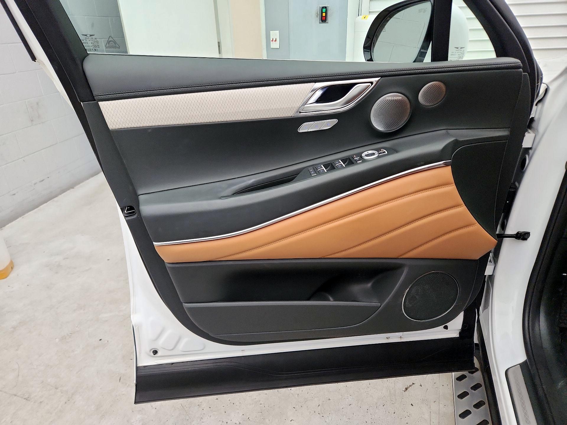 Thumbnail: 2025 Genesis GV80 - 12