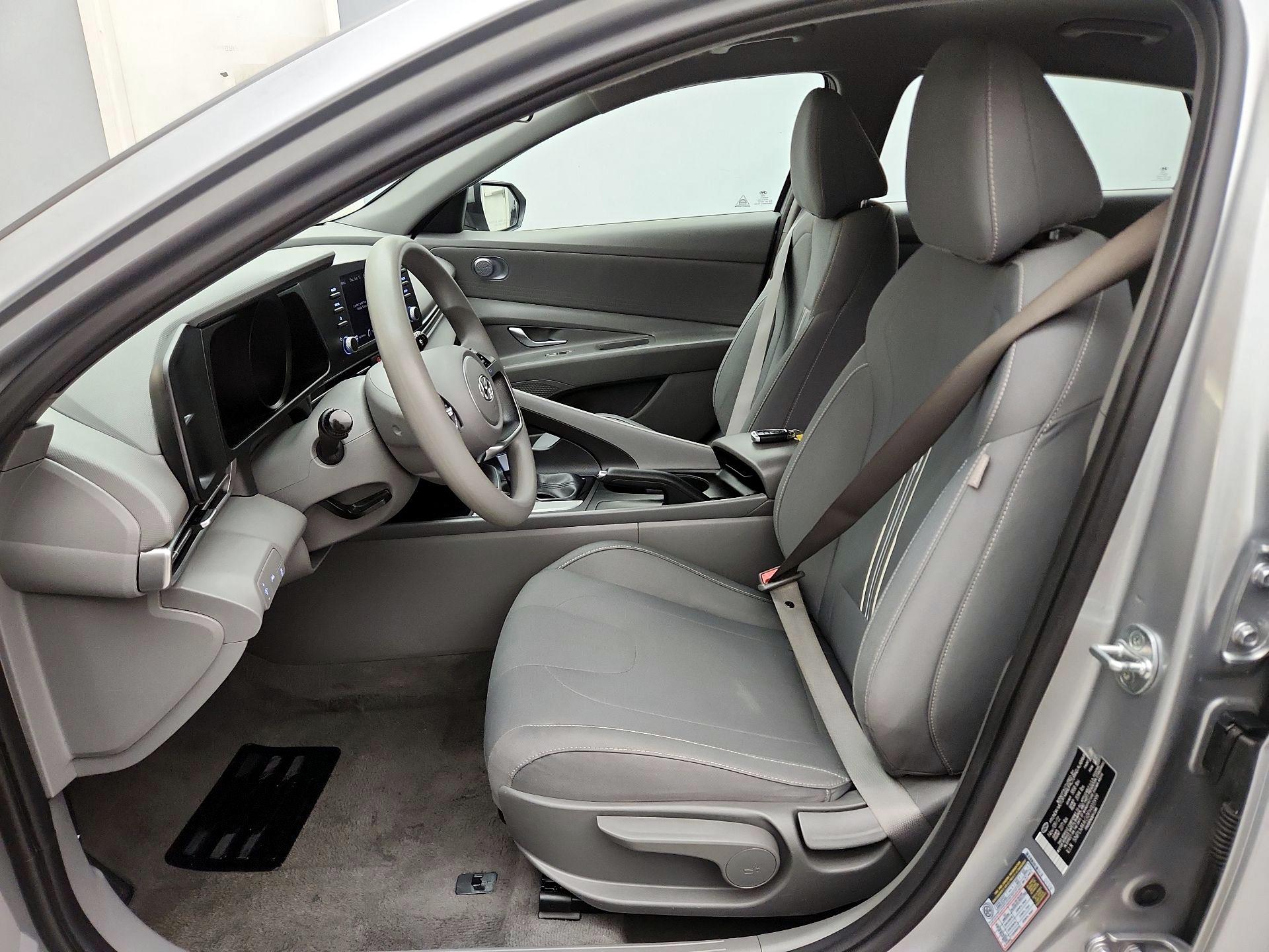 Thumbnail: 2023 Hyundai Elantra - 11
