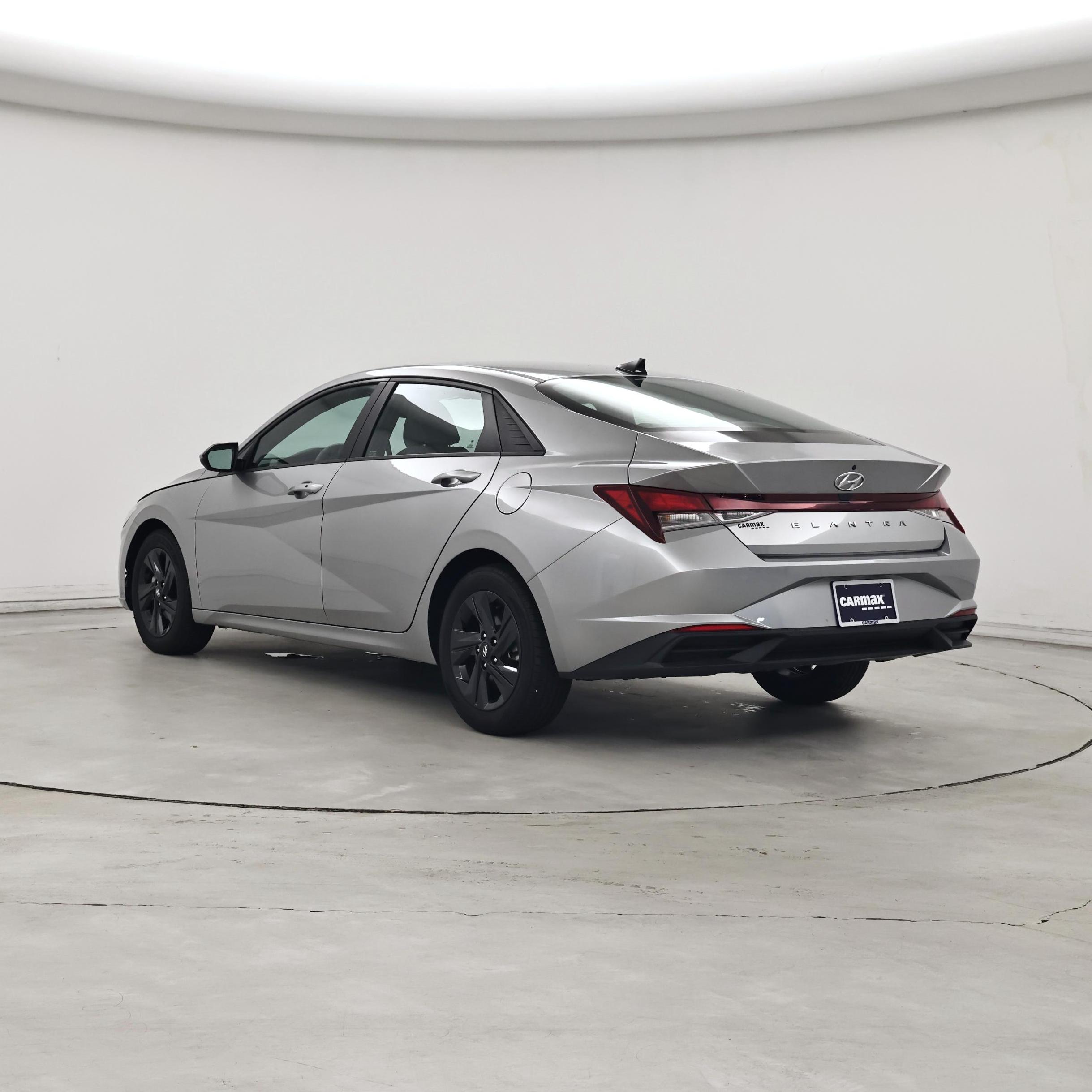 Thumbnail: 2023 Hyundai Elantra - 2