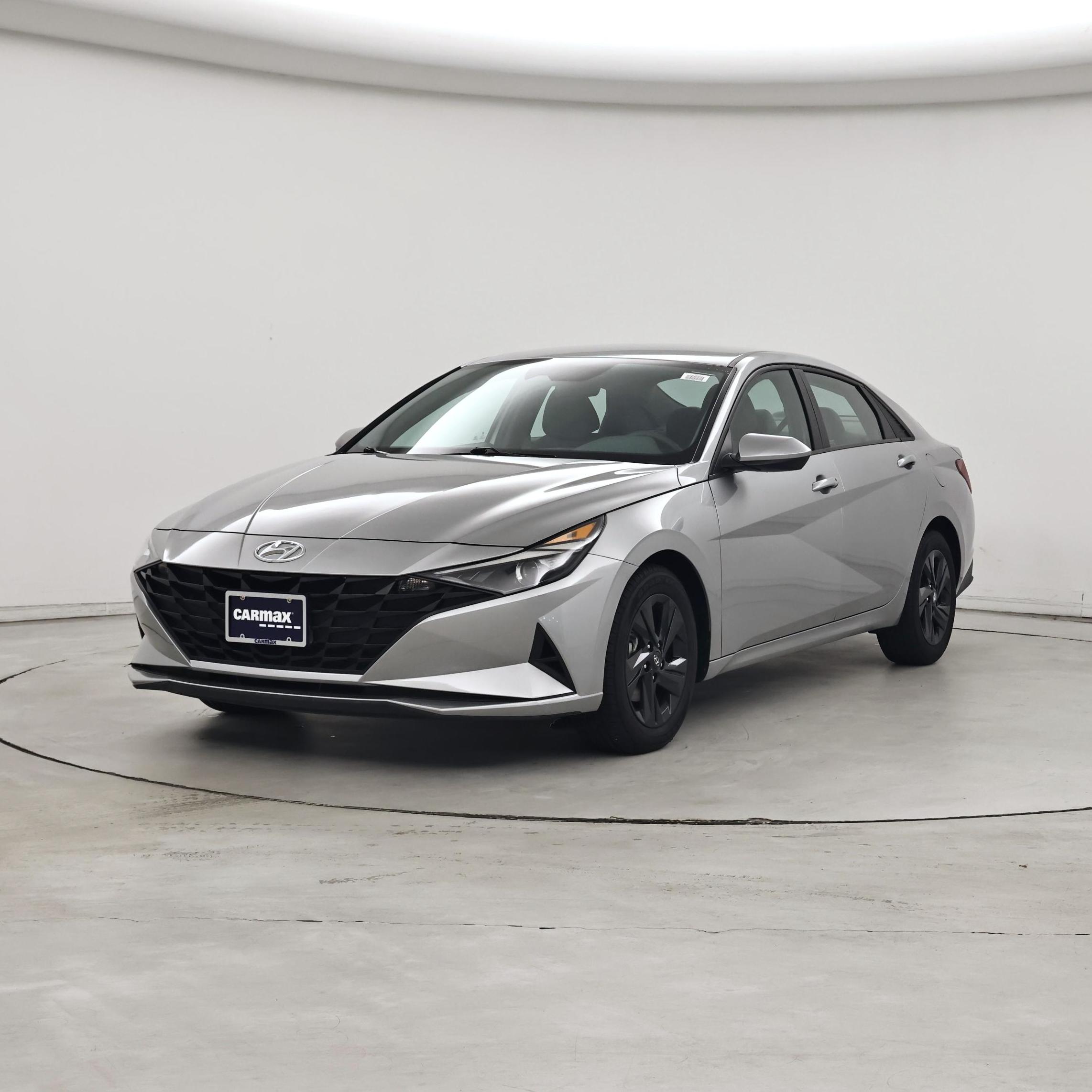 Thumbnail: 2023 Hyundai Elantra - 4
