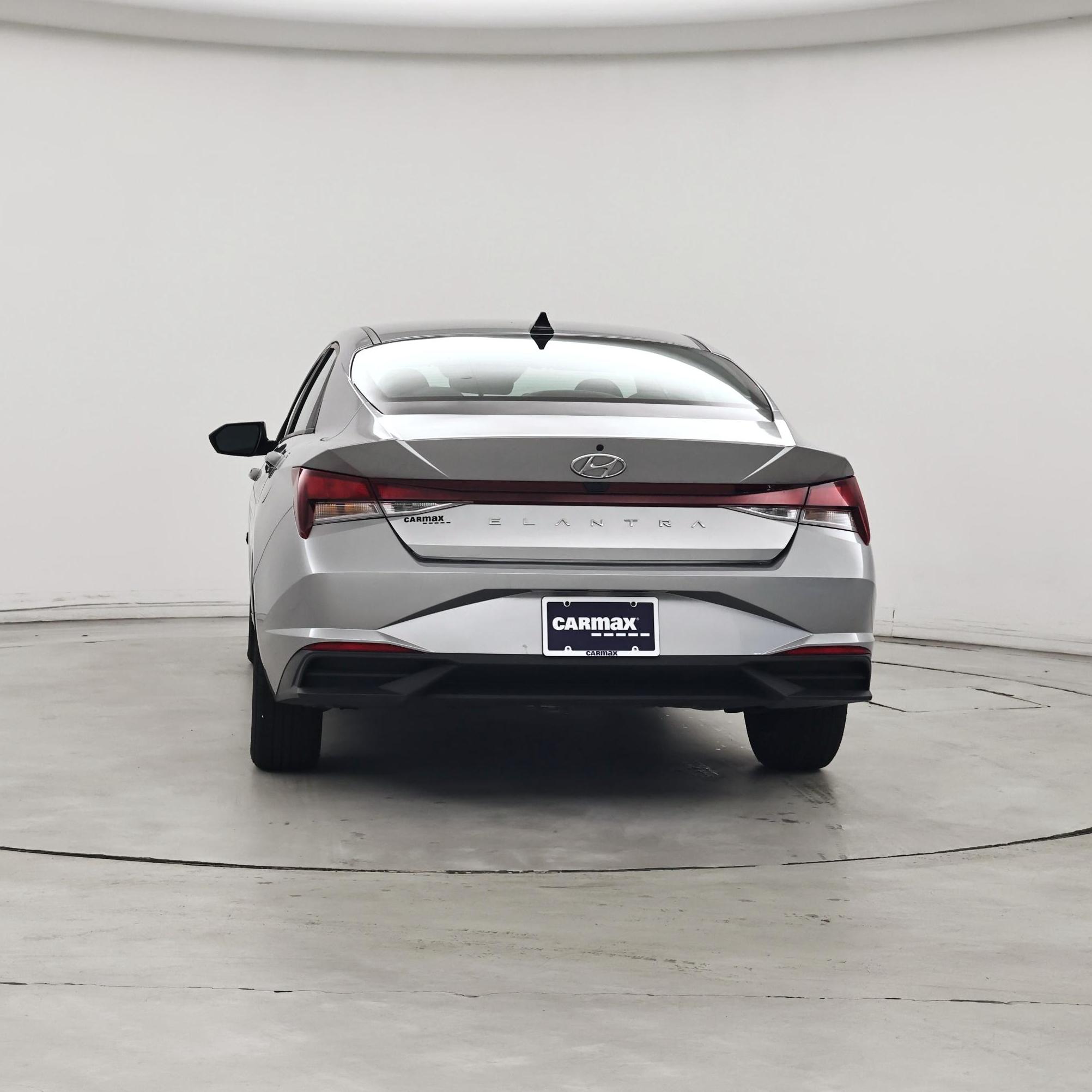 Thumbnail: 2023 Hyundai Elantra - 6