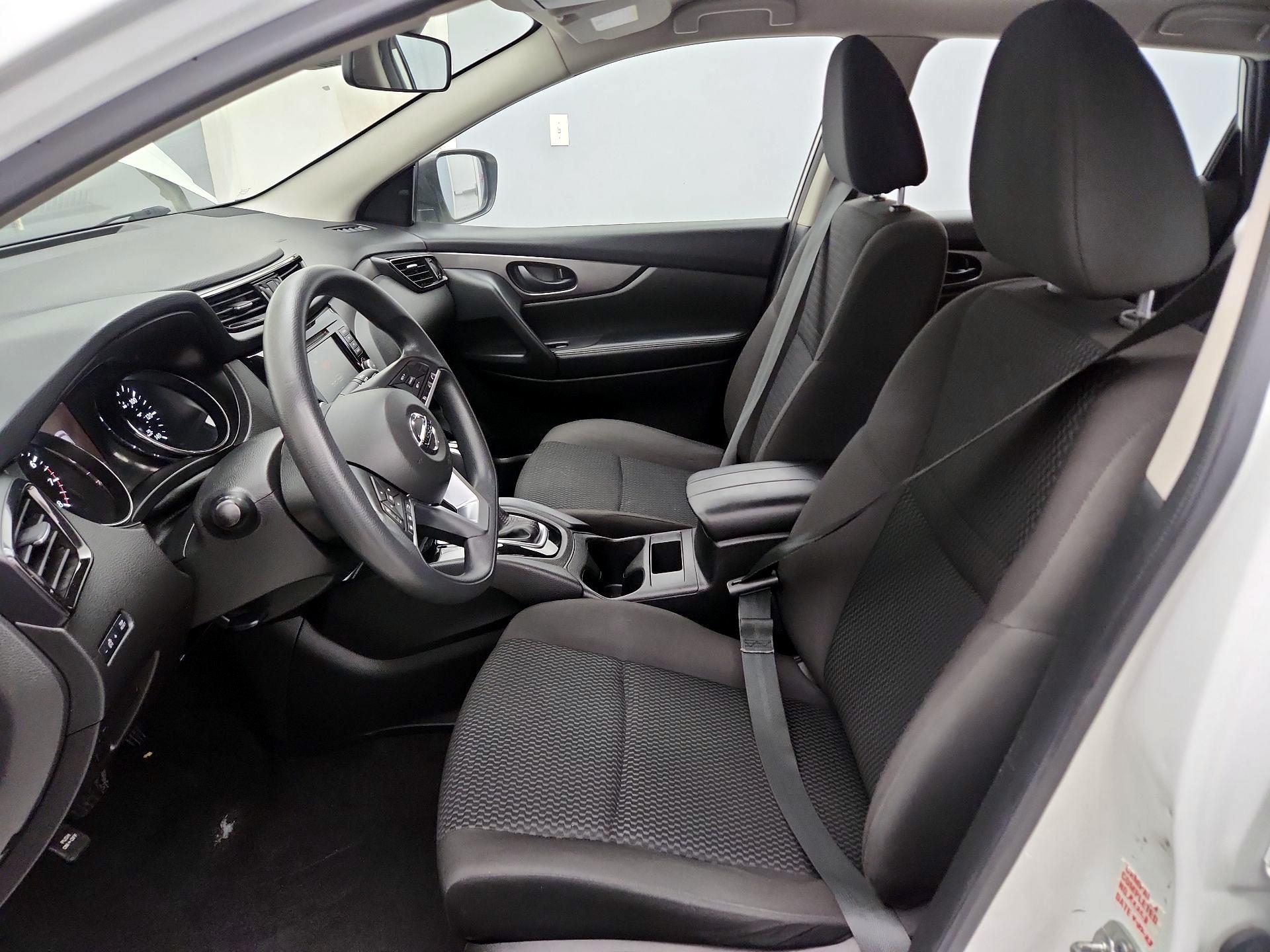 Thumbnail: 2021 Nissan Rogue Sport - 11