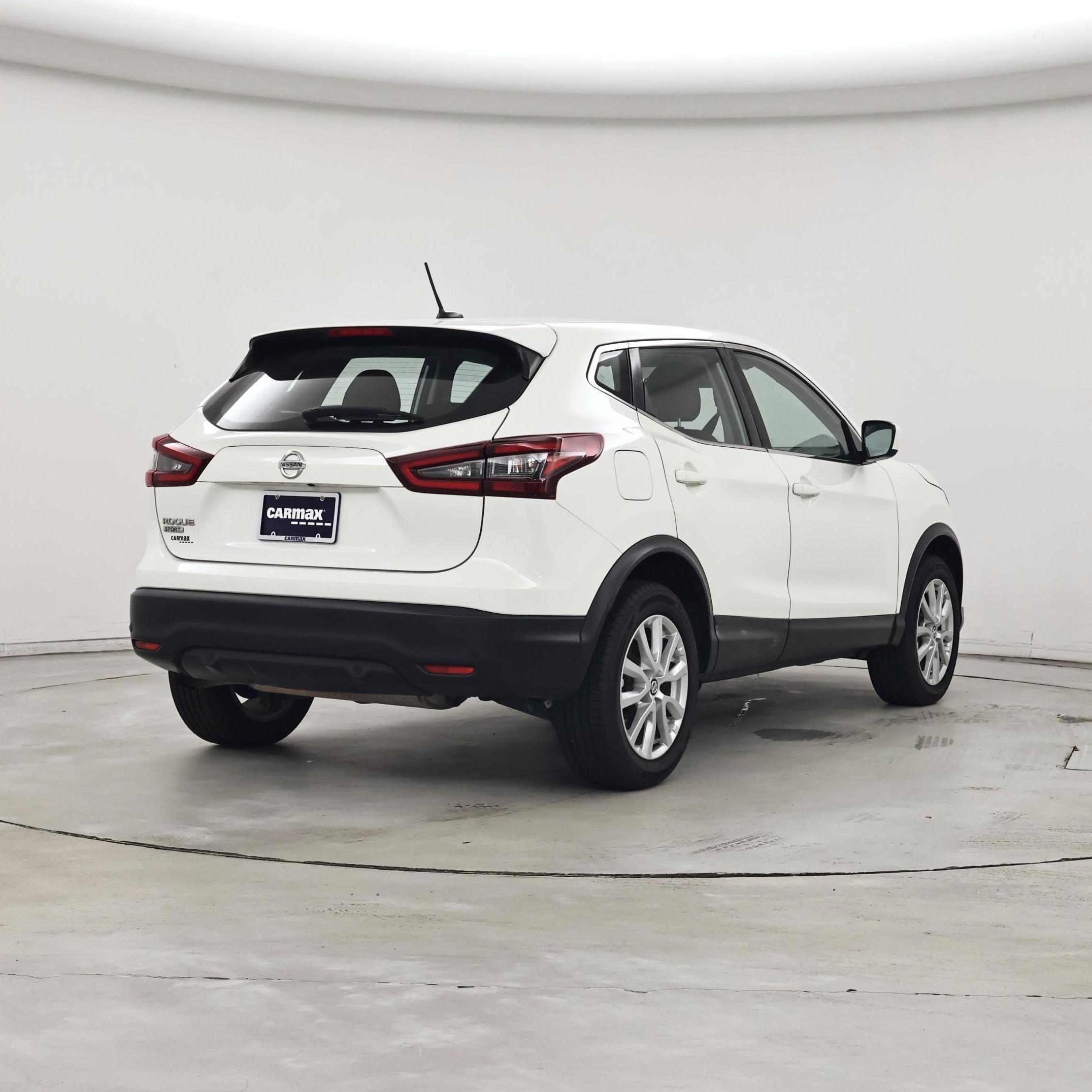 Thumbnail: 2021 Nissan Rogue Sport - 8