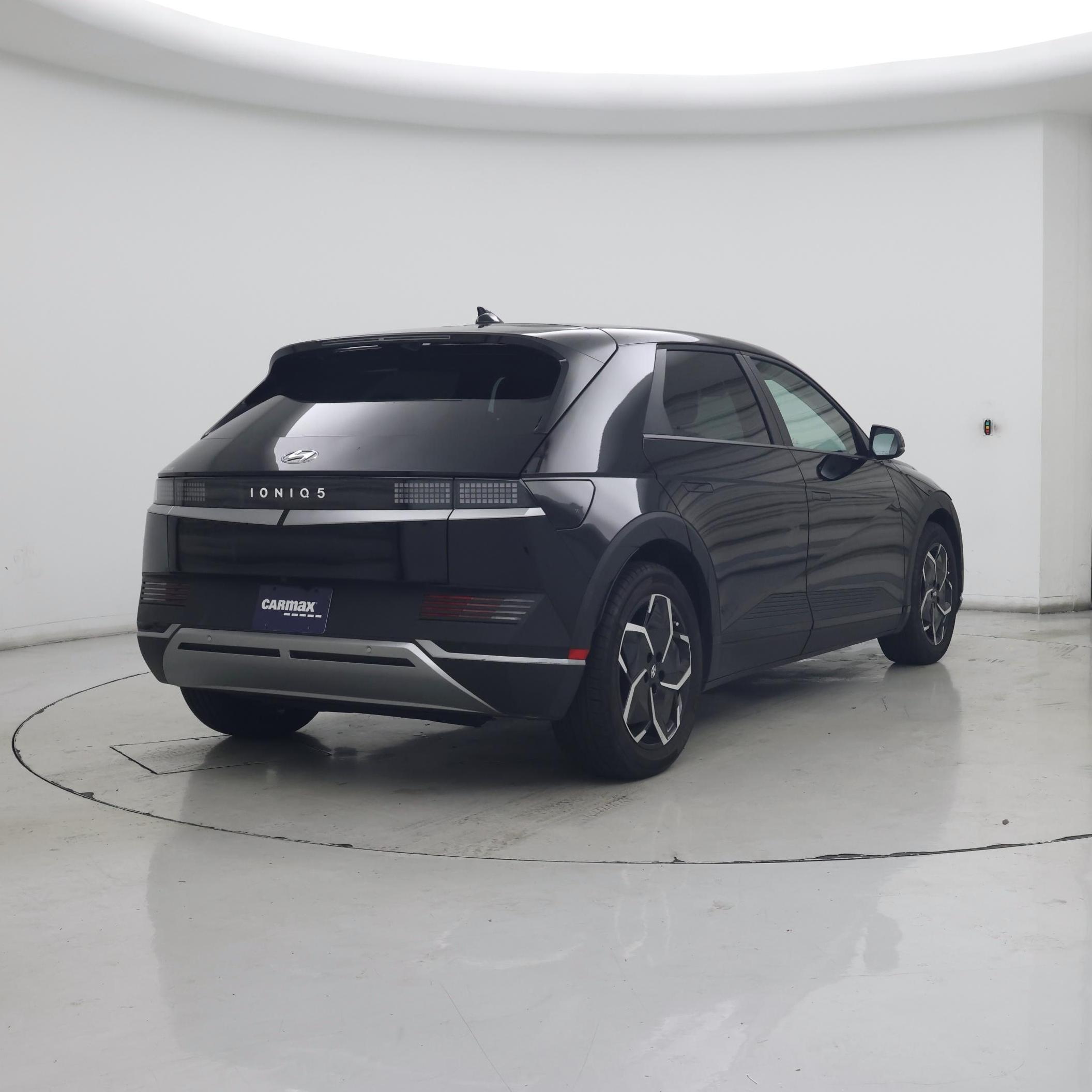 Thumbnail: 2024 Hyundai Ioniq 5 - 8