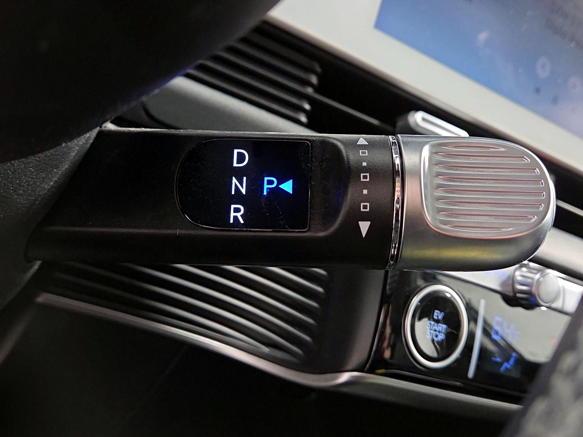Thumbnail: 2024 Hyundai Ioniq 5 - 18
