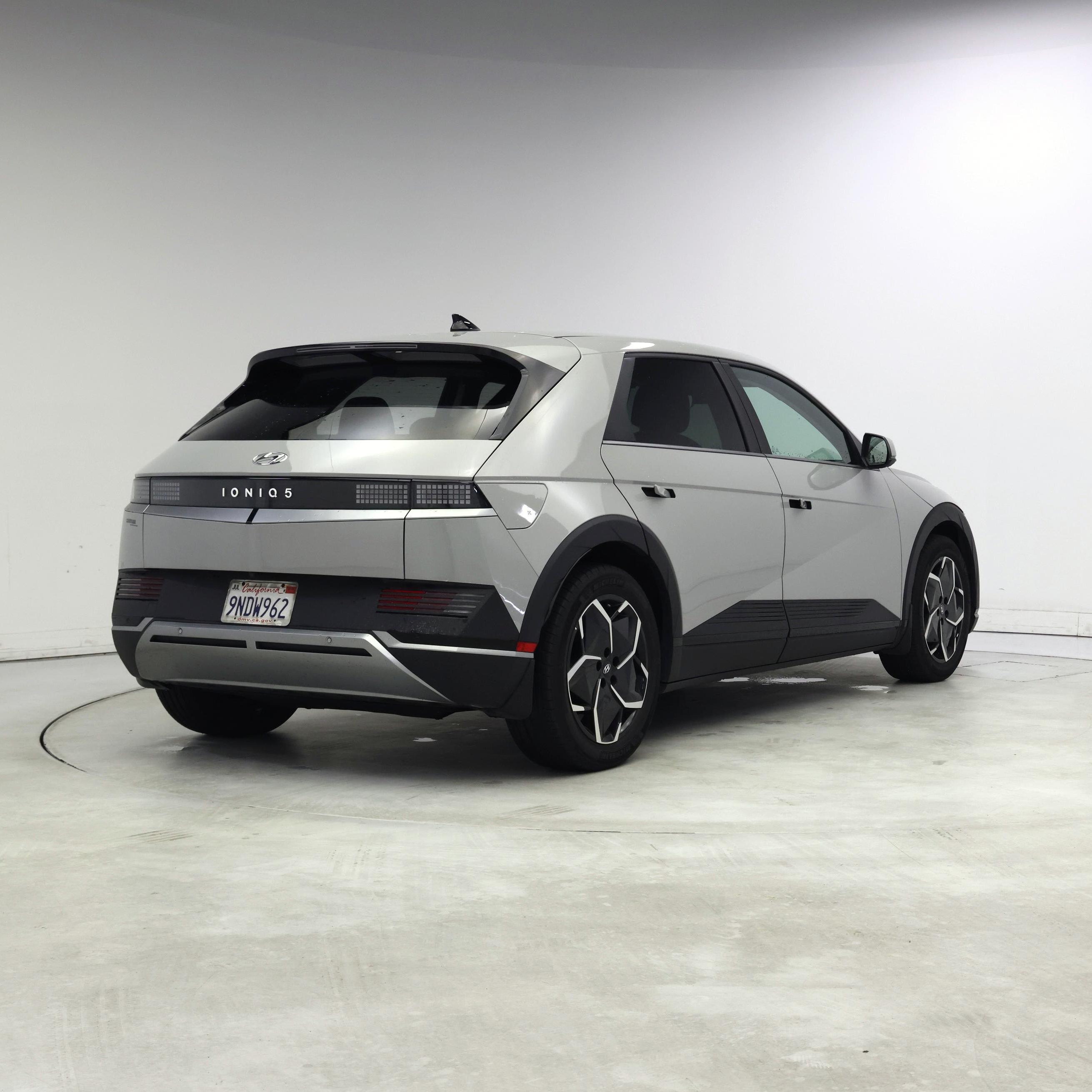 Thumbnail: 2024 Hyundai Ioniq 5 - 8