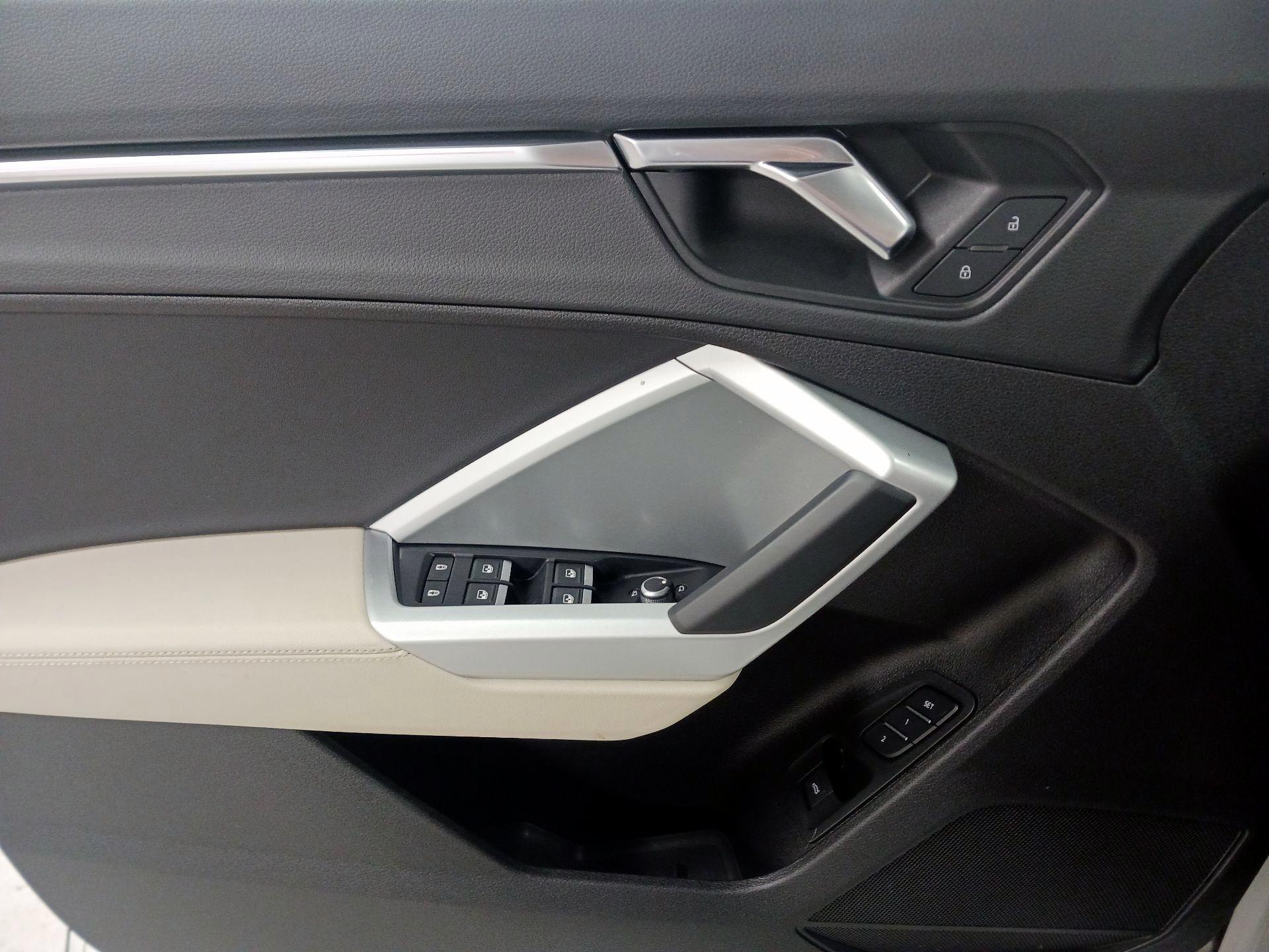 Thumbnail: 2022 Audi Q3 - 12