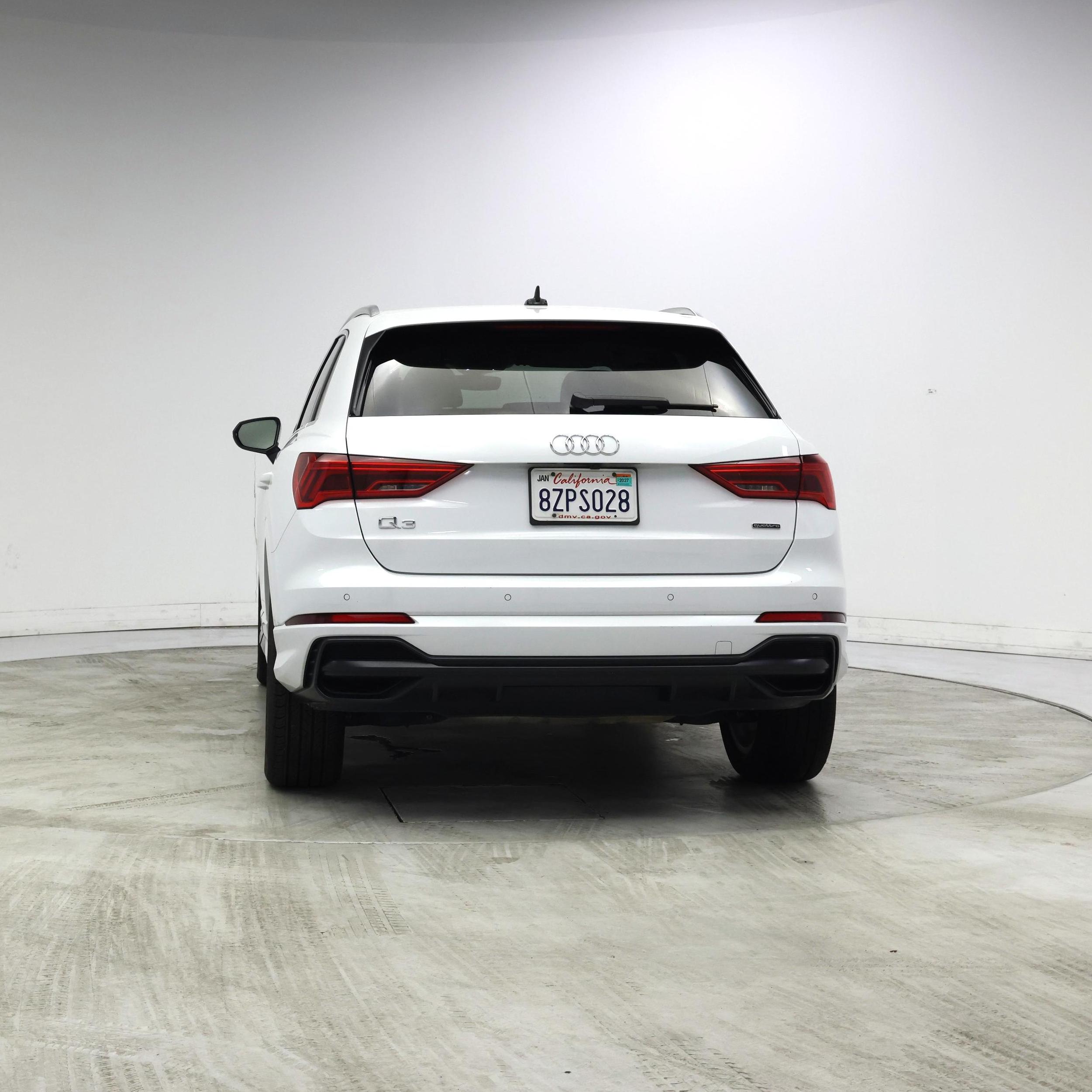 Thumbnail: 2022 Audi Q3 - 6