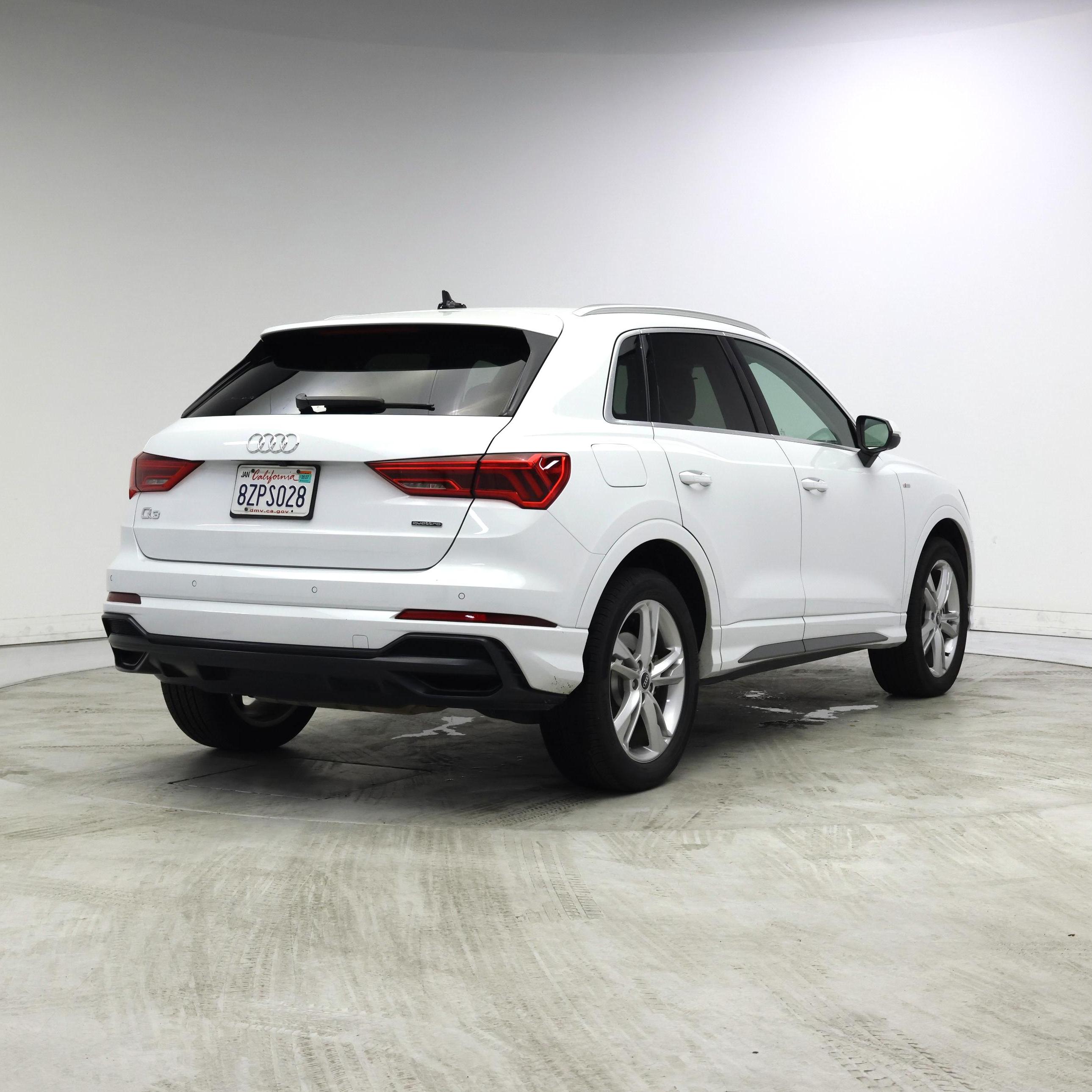 Thumbnail: 2022 Audi Q3 - 8