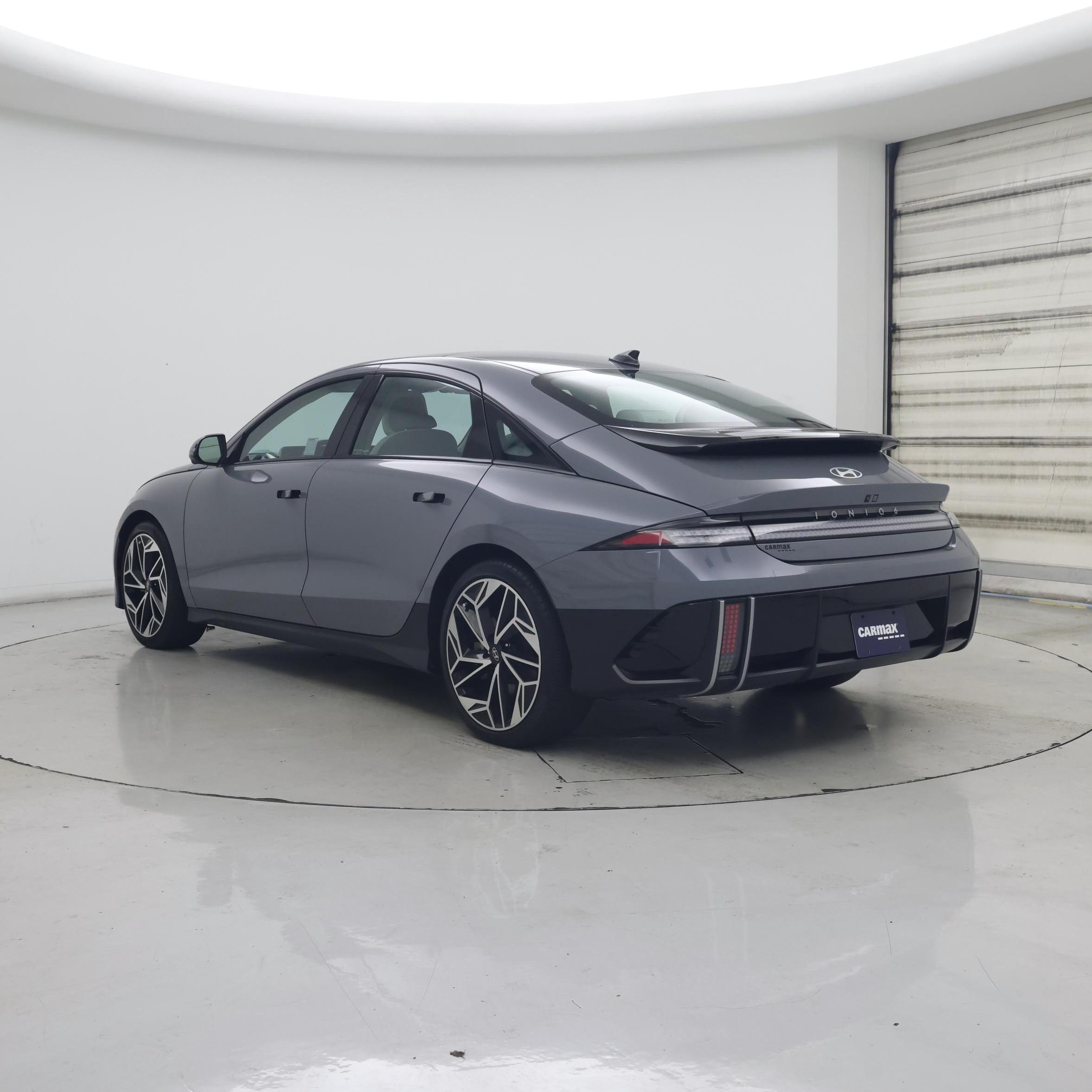 Thumbnail: 2023 Hyundai Ioniq 6 - 2
