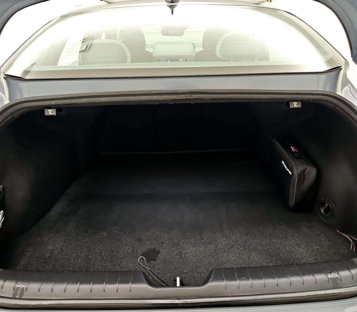 Trunk/Cargo (Seats Up)