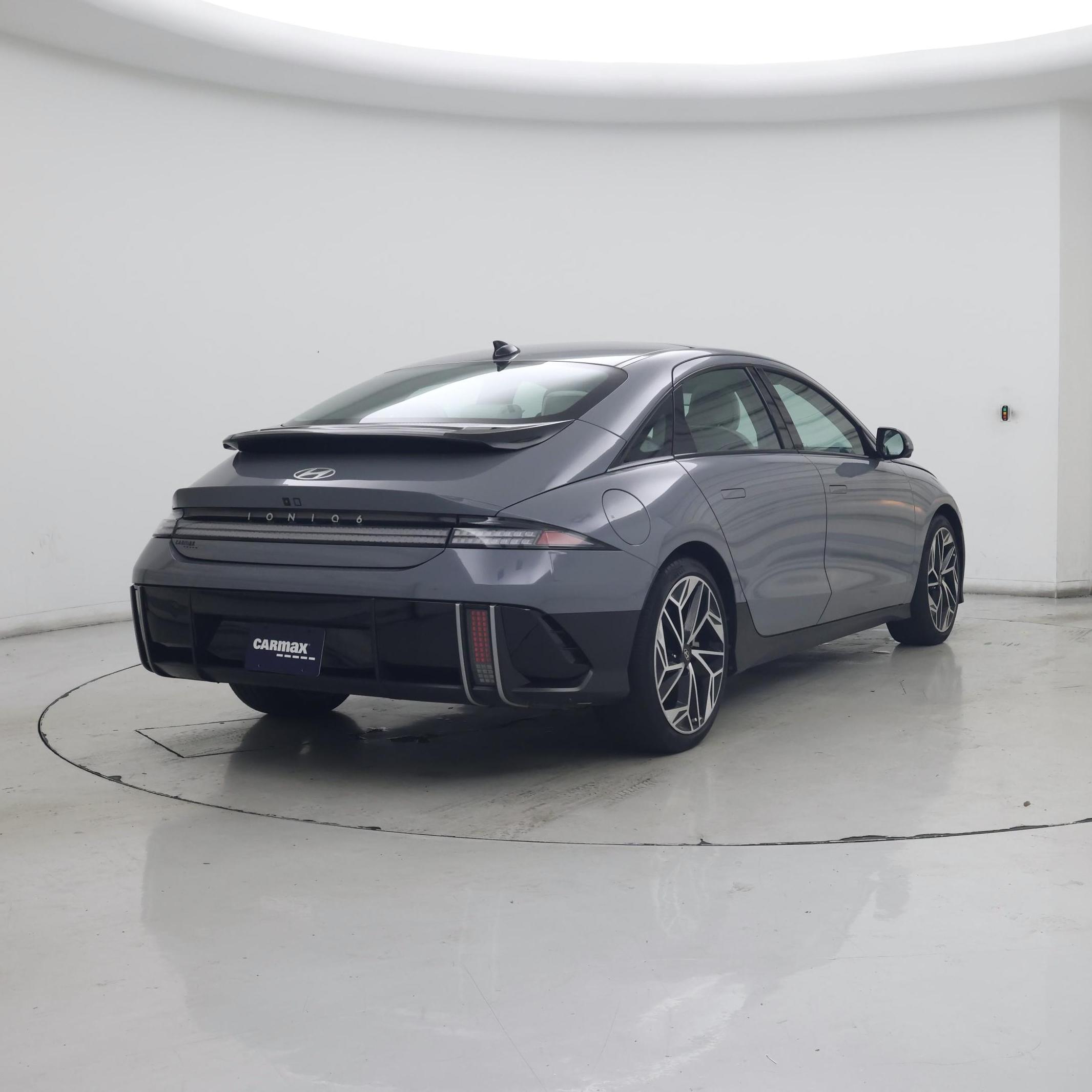Thumbnail: 2023 Hyundai Ioniq 6 - 8