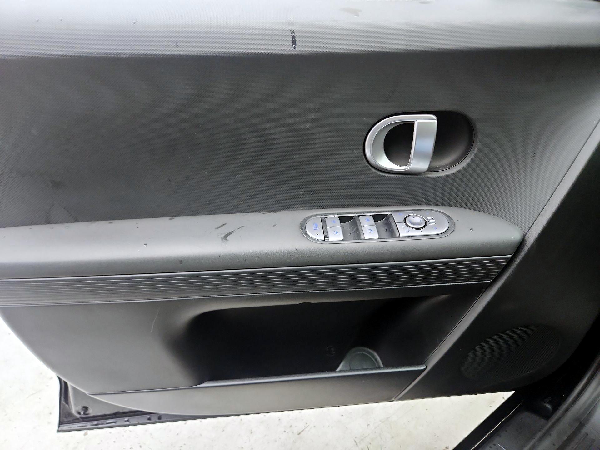 Thumbnail: 2024 Hyundai Ioniq 5 - 12