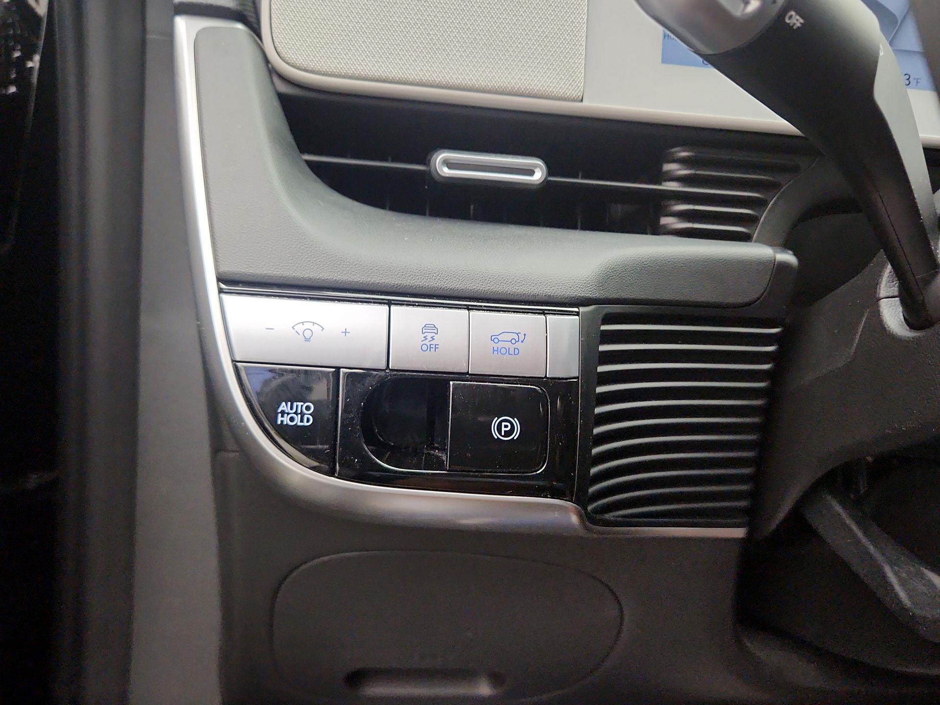 Thumbnail: 2024 Hyundai Ioniq 5 - 13