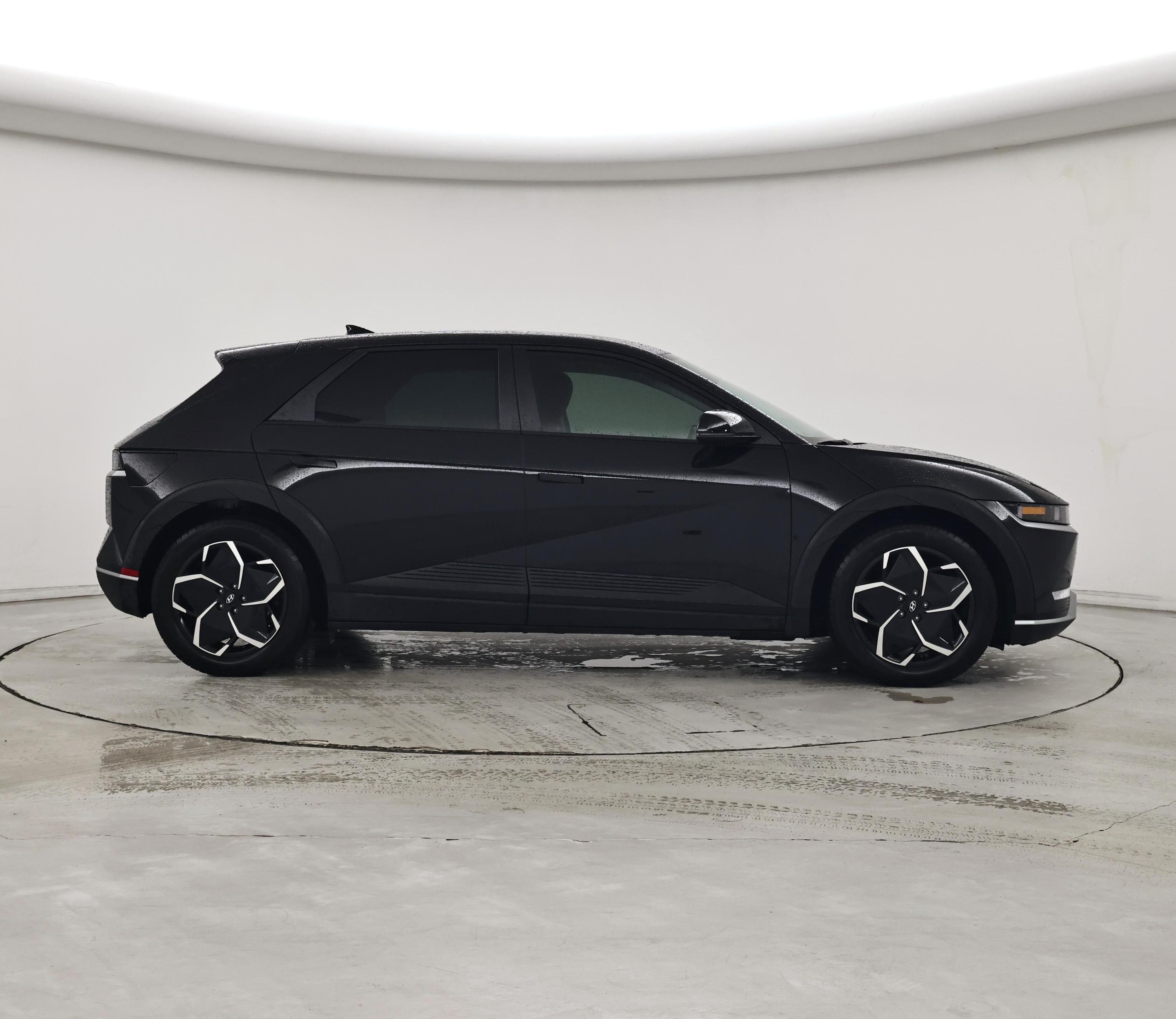 Thumbnail: 2024 Hyundai Ioniq 5 - 7