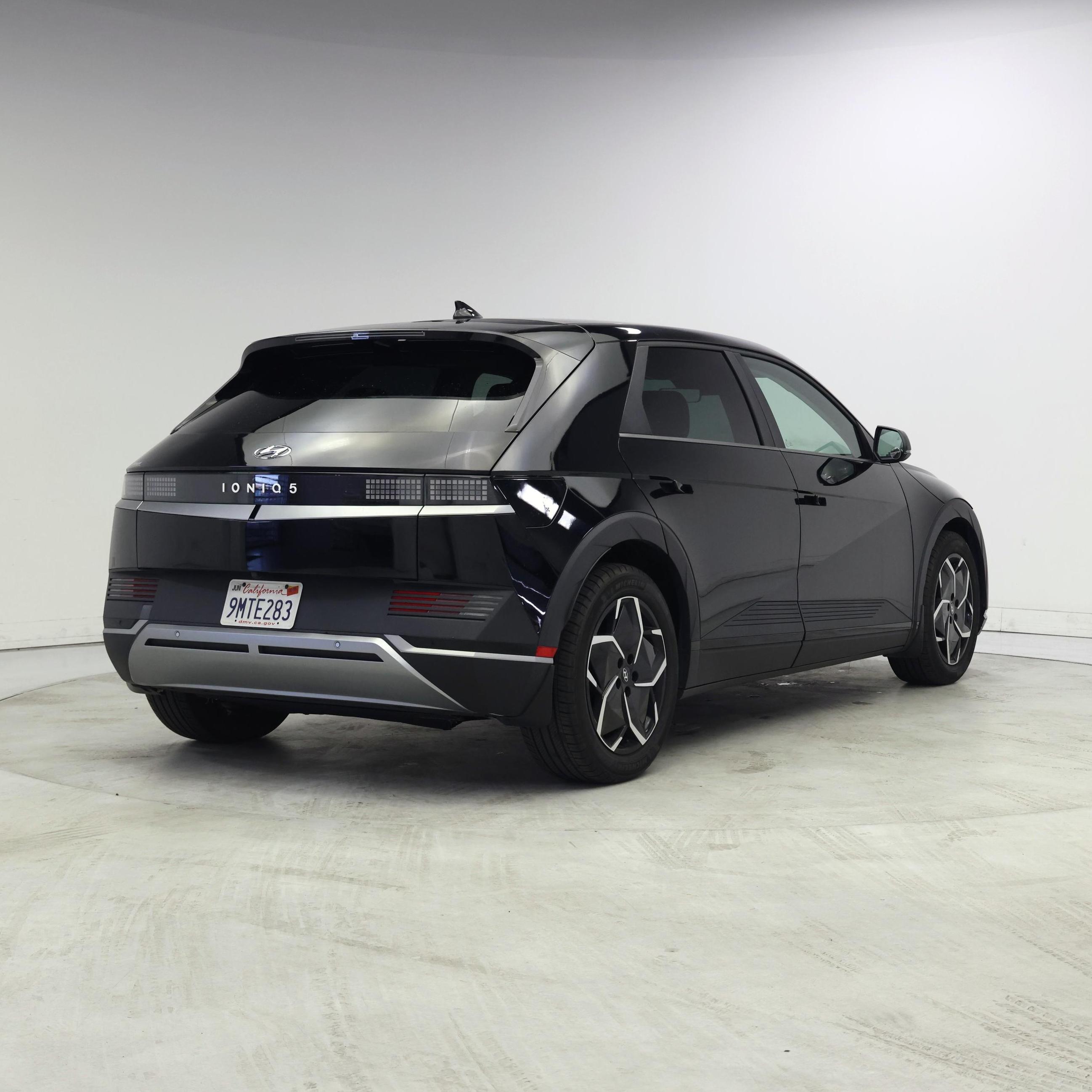 Thumbnail: 2024 Hyundai Ioniq 5 - 8