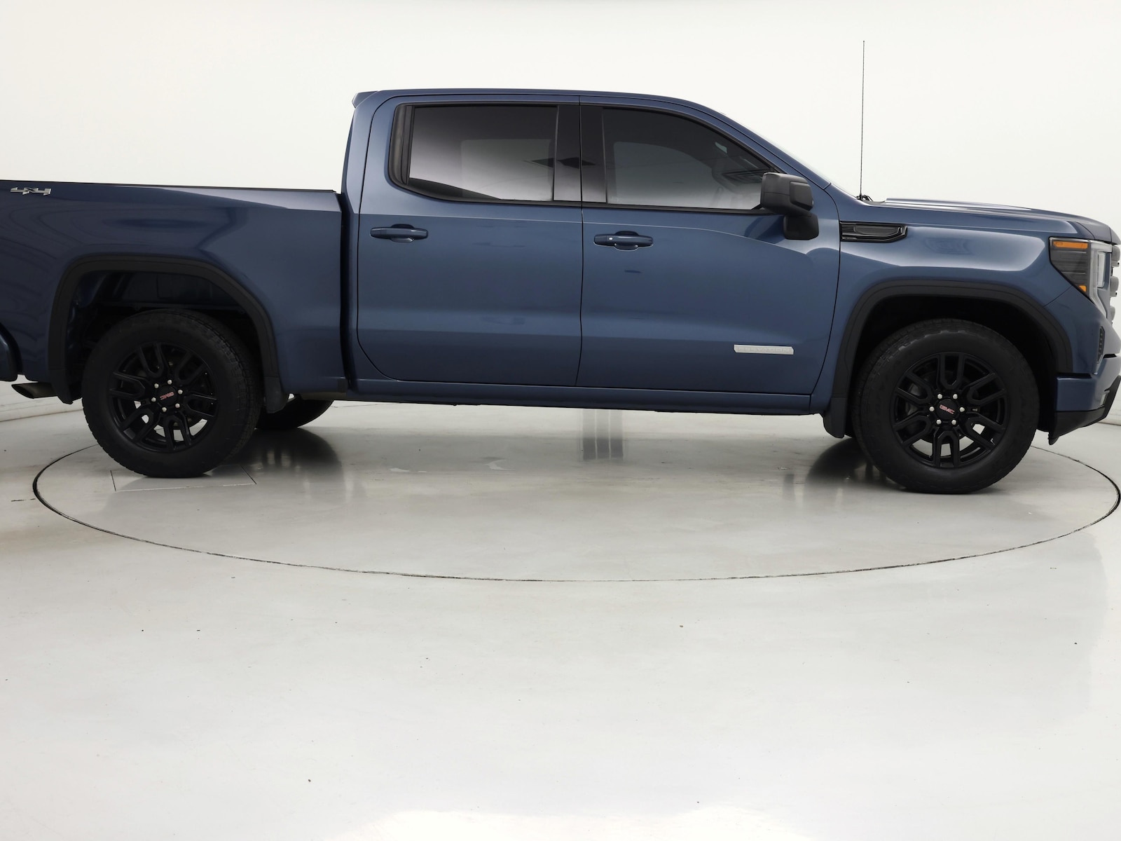 2024 GMC Sierra 1500 Elevation - Photo 8