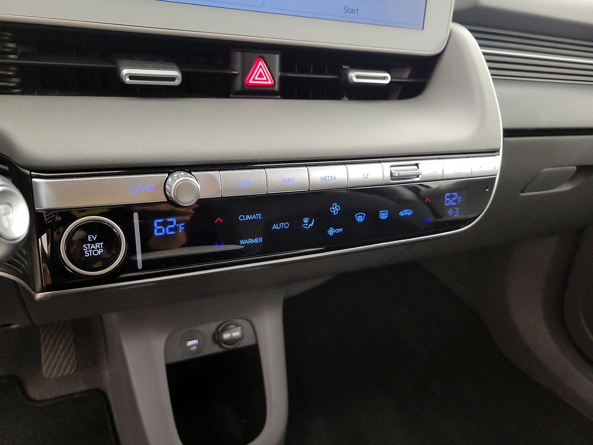 Thumbnail: 2024 Hyundai Ioniq 5 - 17