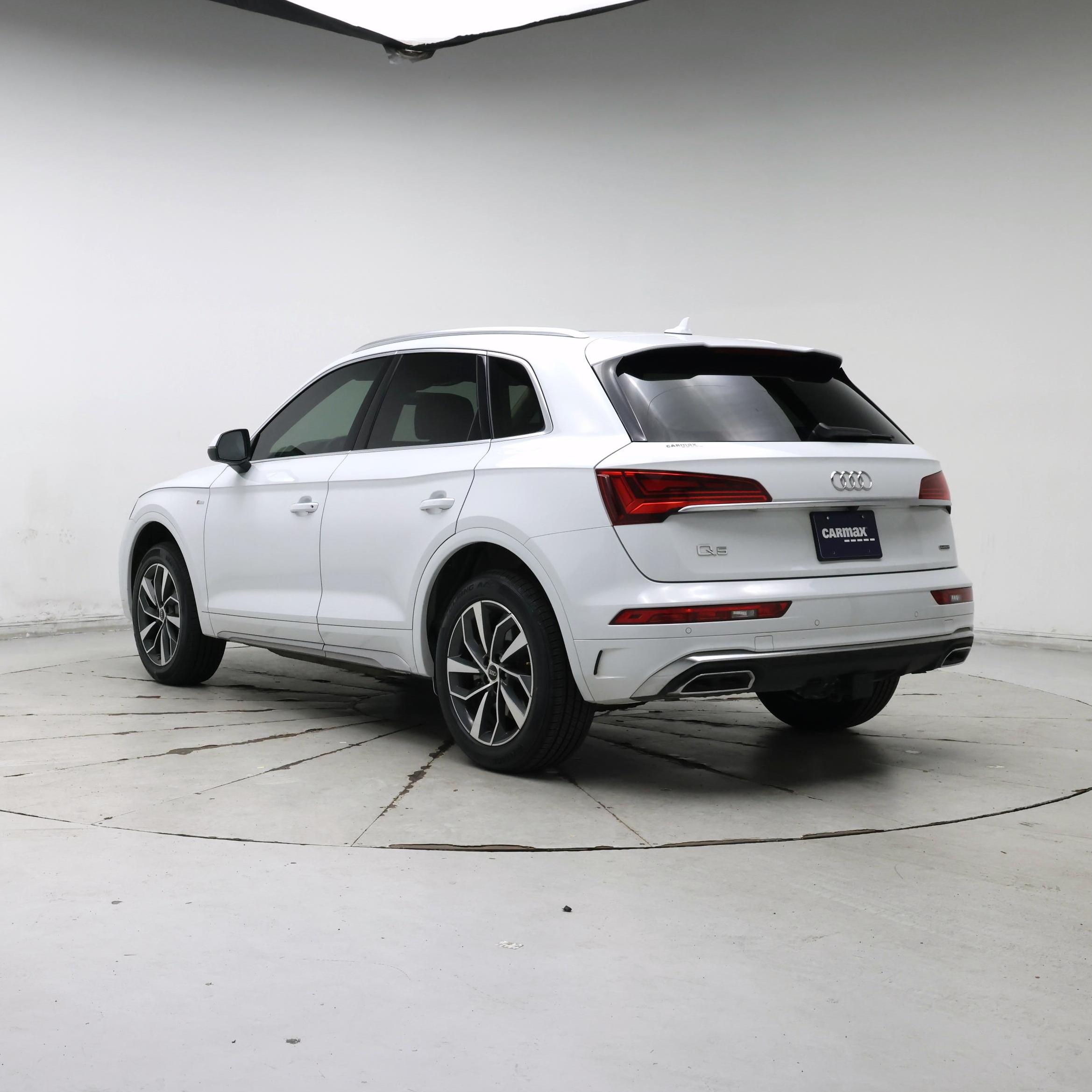 Thumbnail: 2023 Audi Q5 - 2