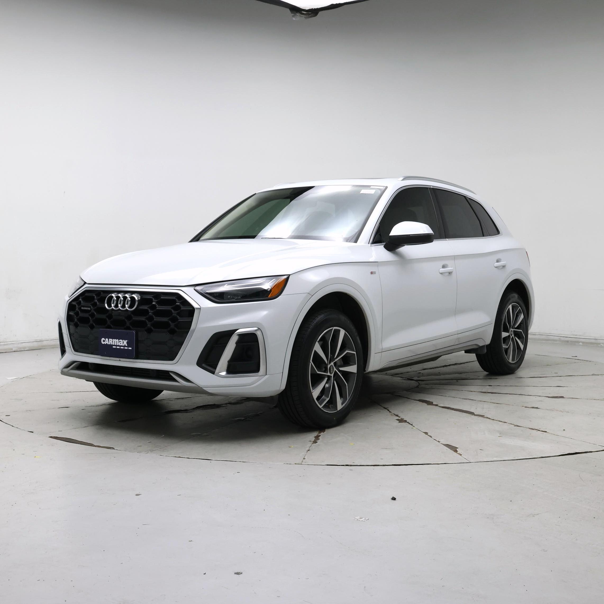 Thumbnail: 2023 Audi Q5 - 4