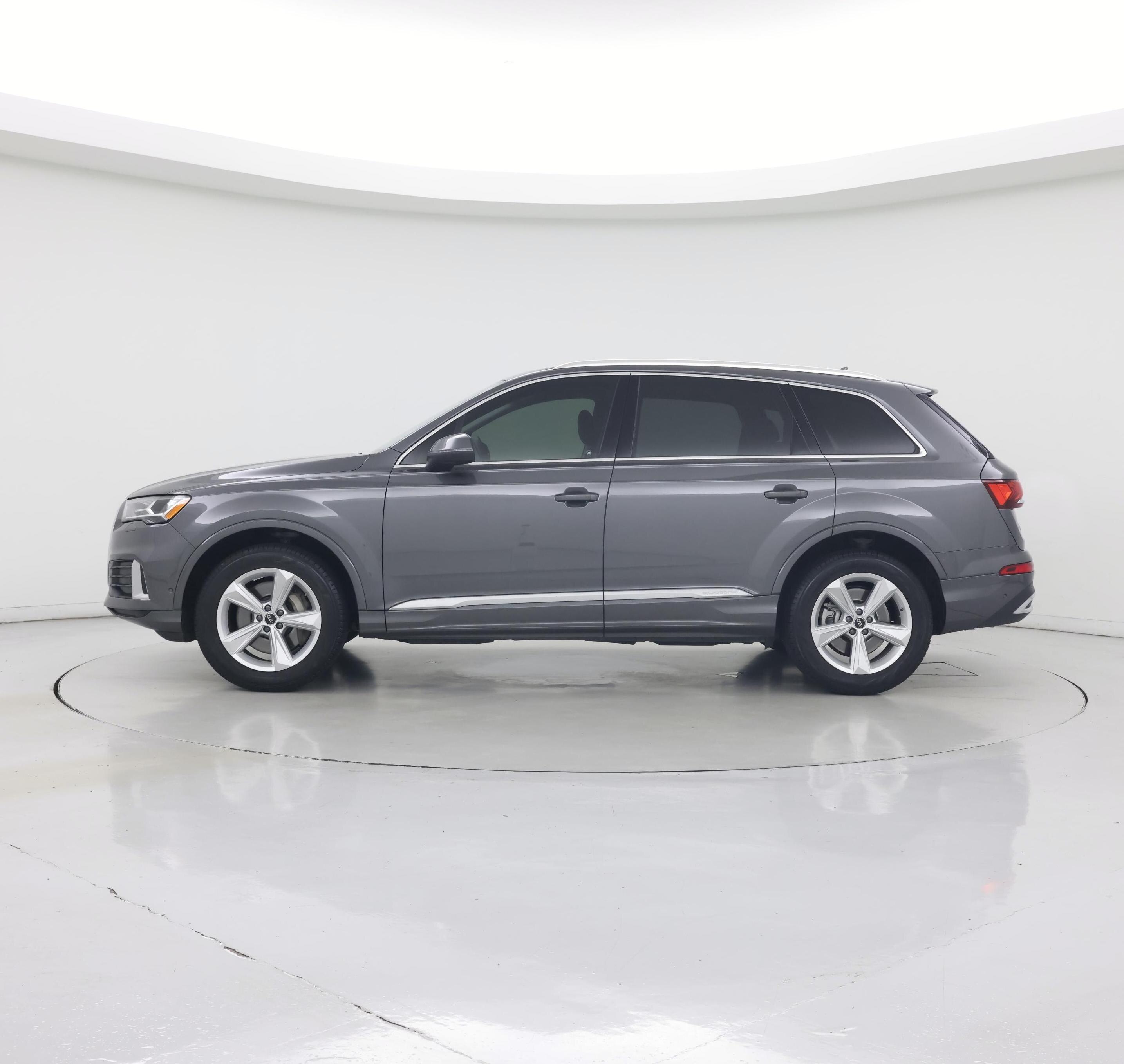 Thumbnail: 2023 Audi Q7 - 3