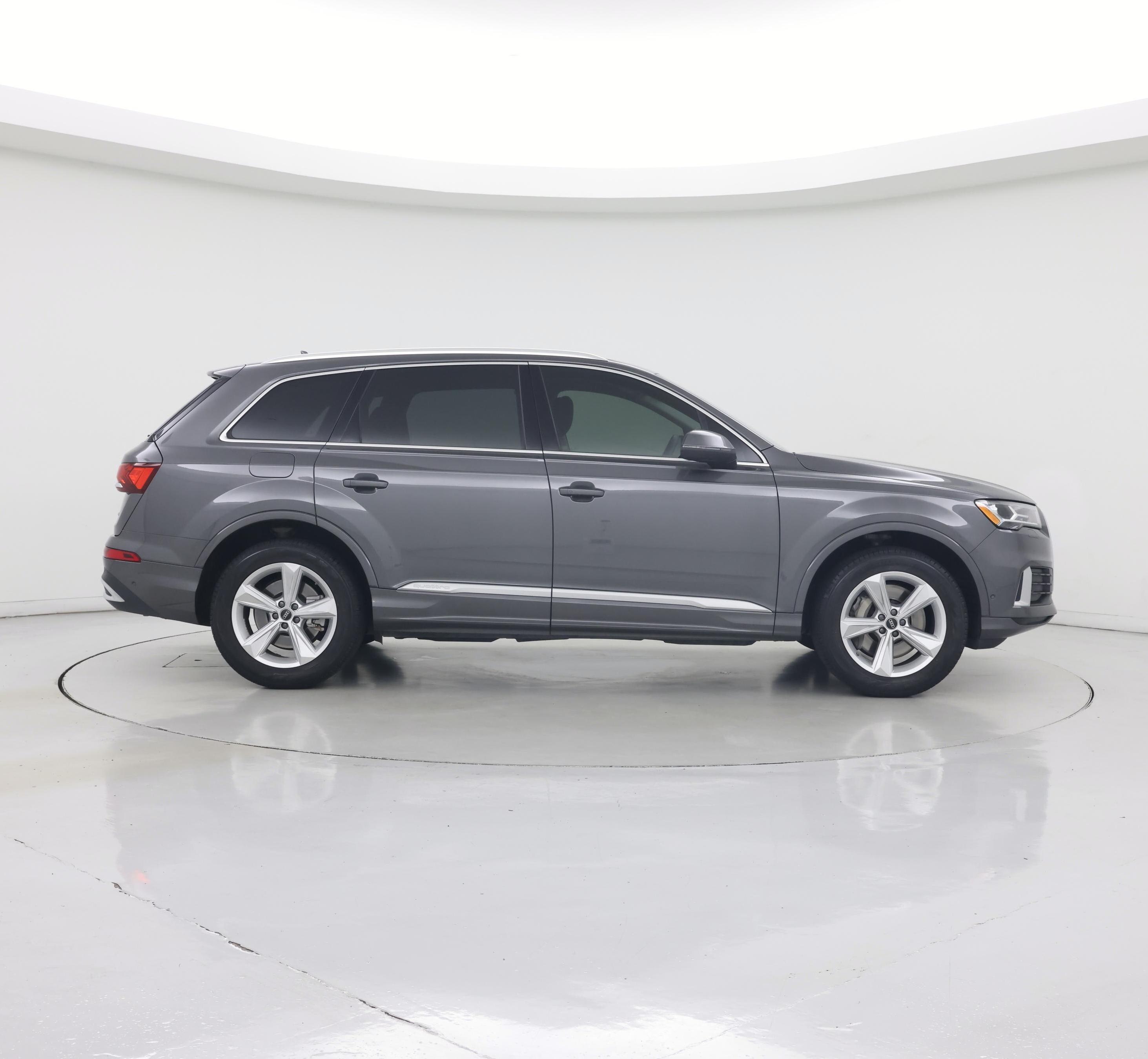 Thumbnail: 2023 Audi Q7 - 7