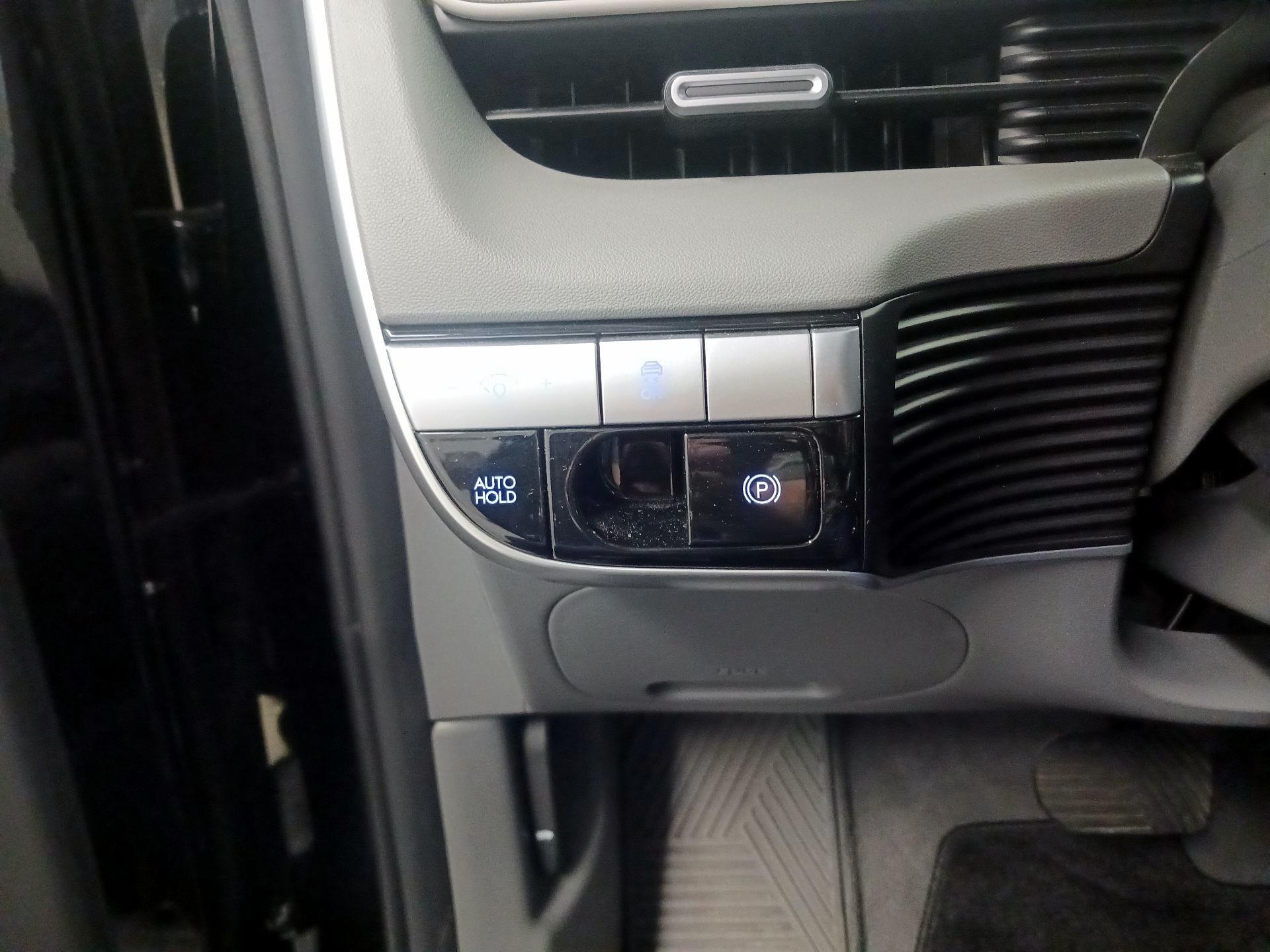 Thumbnail: 2024 Hyundai Ioniq 5 - 13
